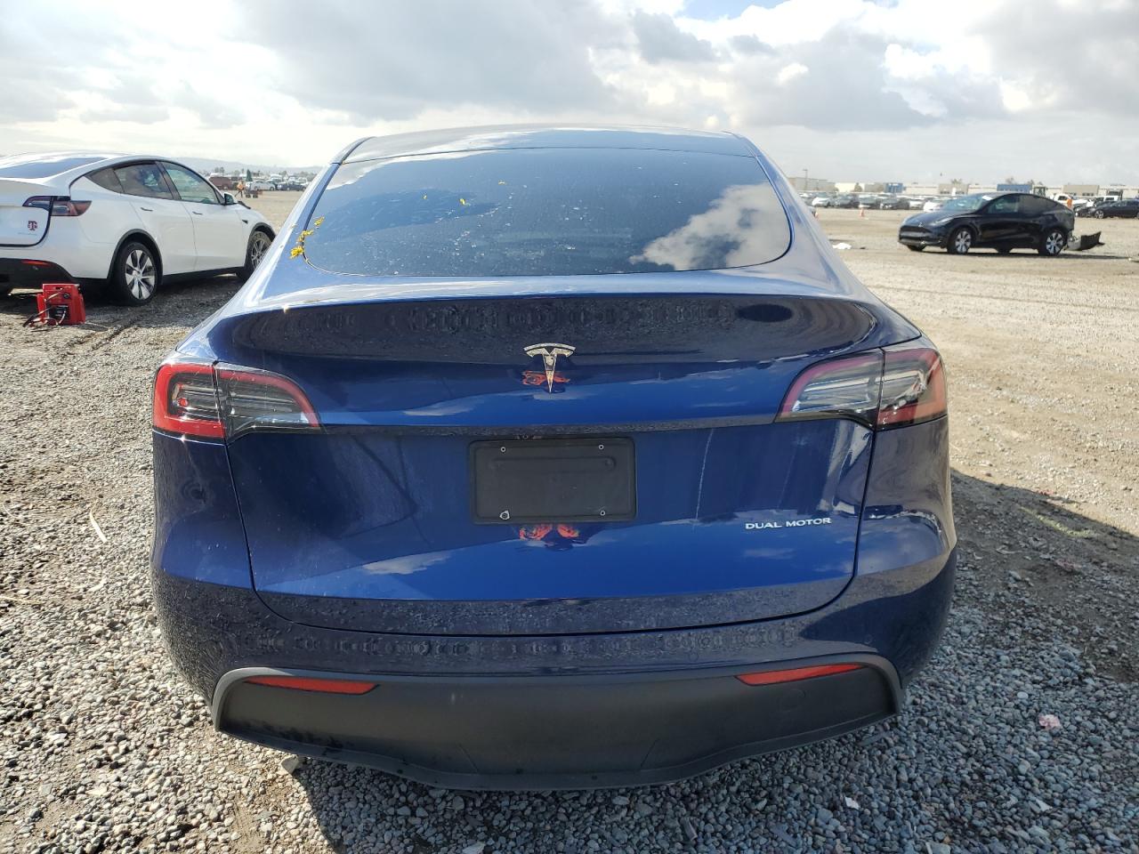 2022 Tesla Model Y VIN: 7SAYGDEE3NA006734 Lot: 93398315