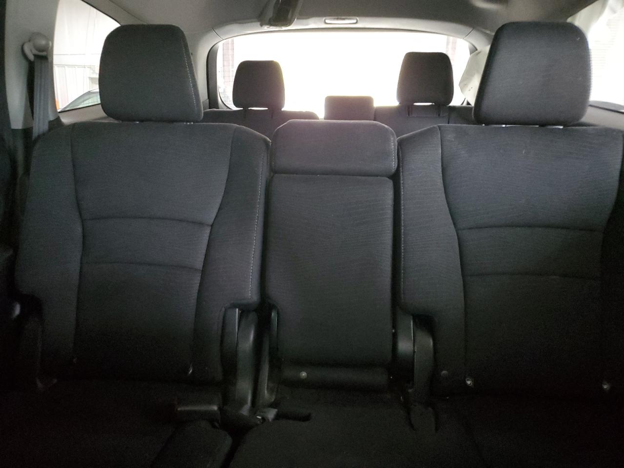 2018 Honda Pilot Lx VIN: 5FNYF6H19JB051923 Lot: 91716085