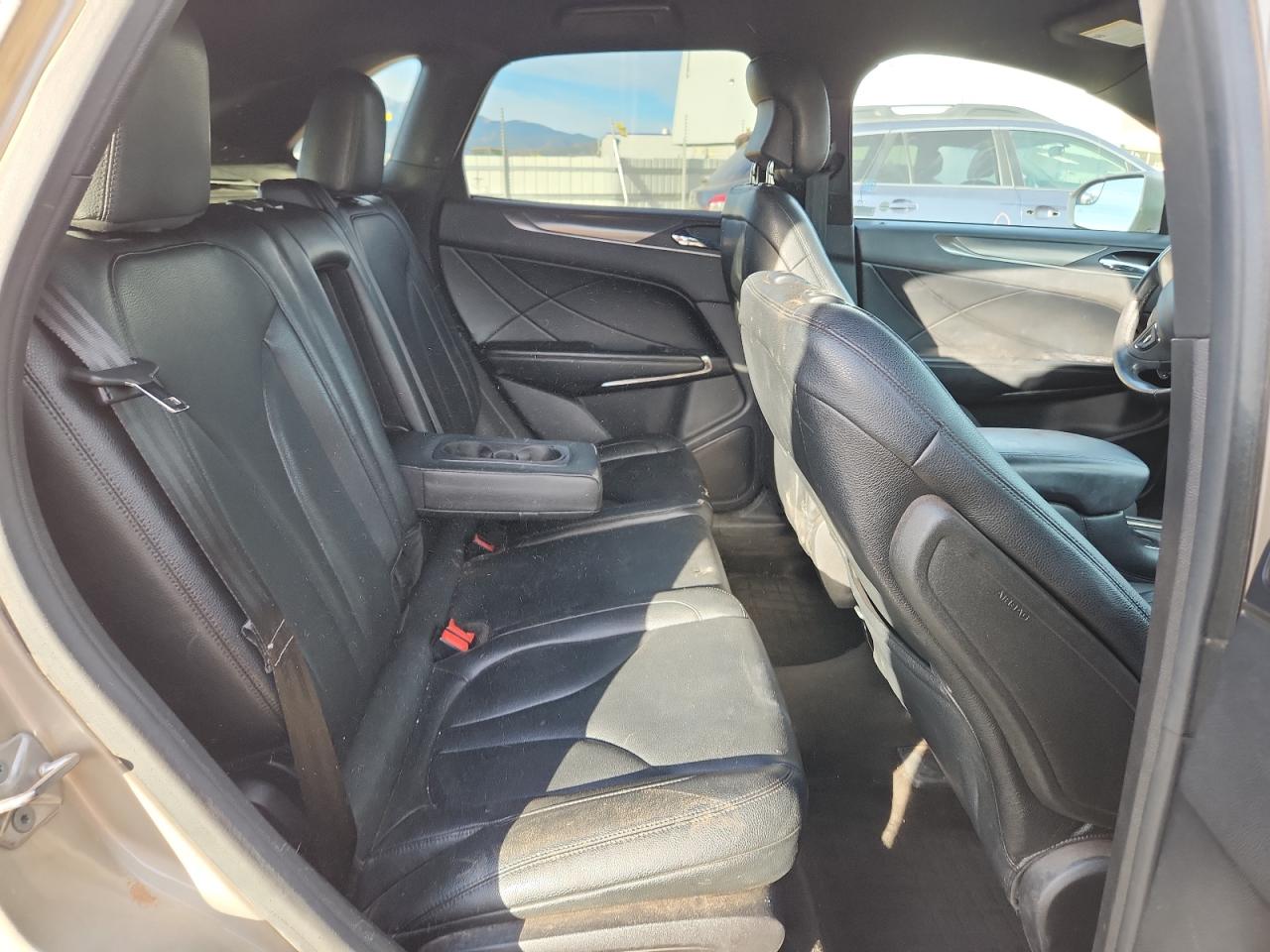 2015 Lincoln Mkc VIN: 5LMCJ2A99FUJ25768 Lot: 92443065