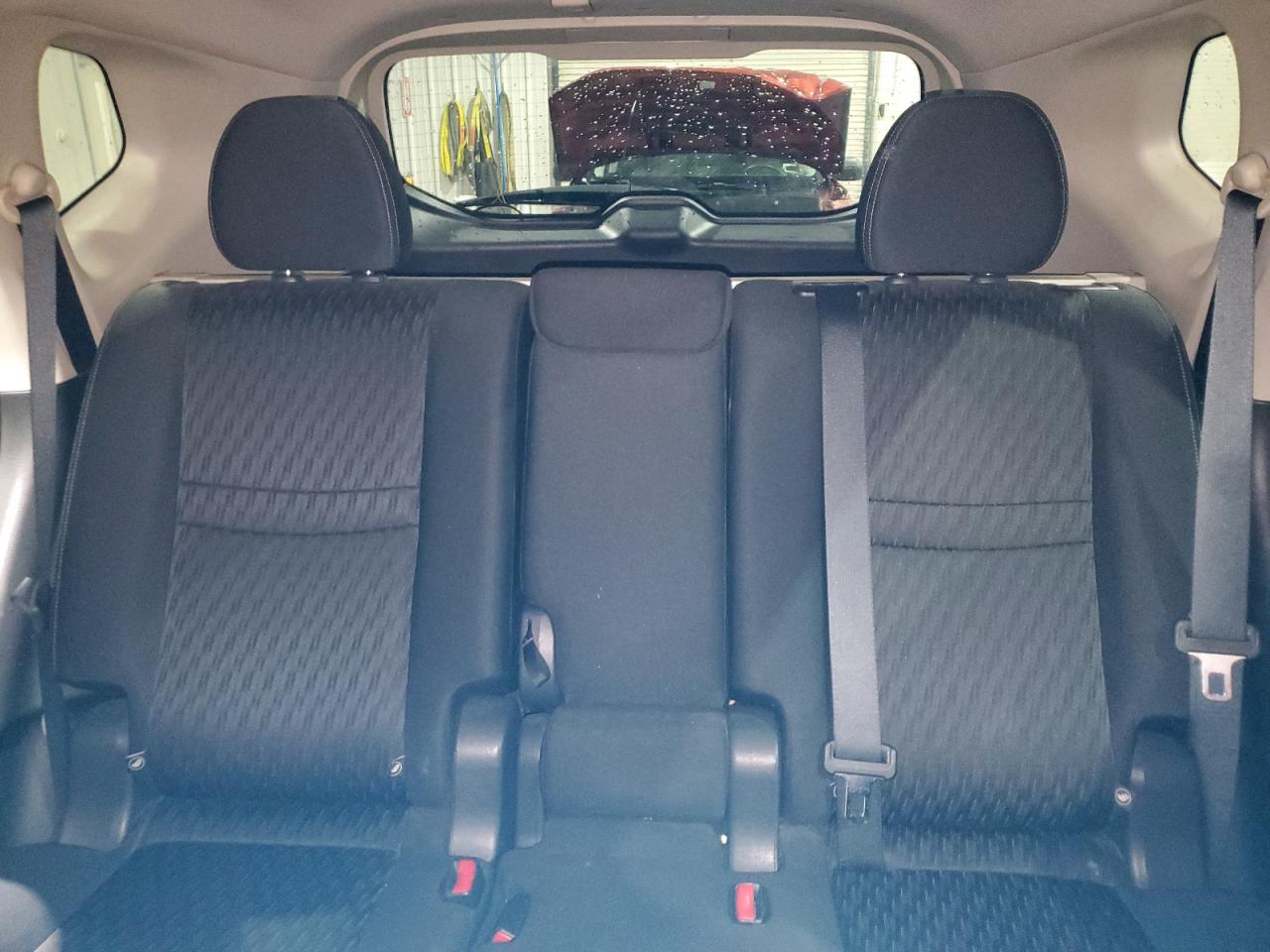 2018 Nissan Rogue S VIN: KNMAT2MV9JP556653 Lot: 92317525