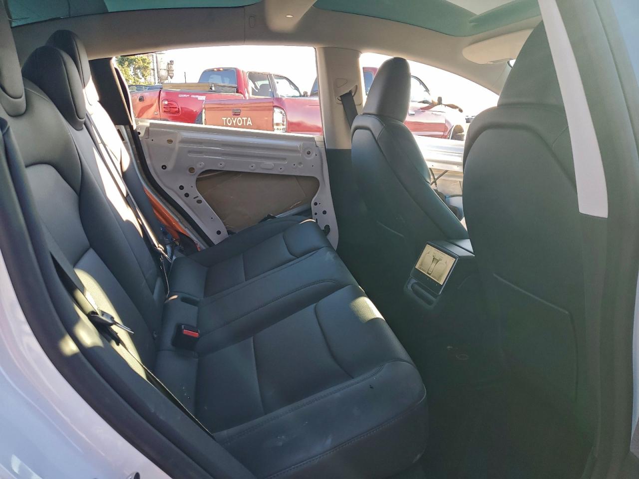 2024 Tesla Model 3 VIN: 5YJ3E1EA5RF831367 Lot: 93401645