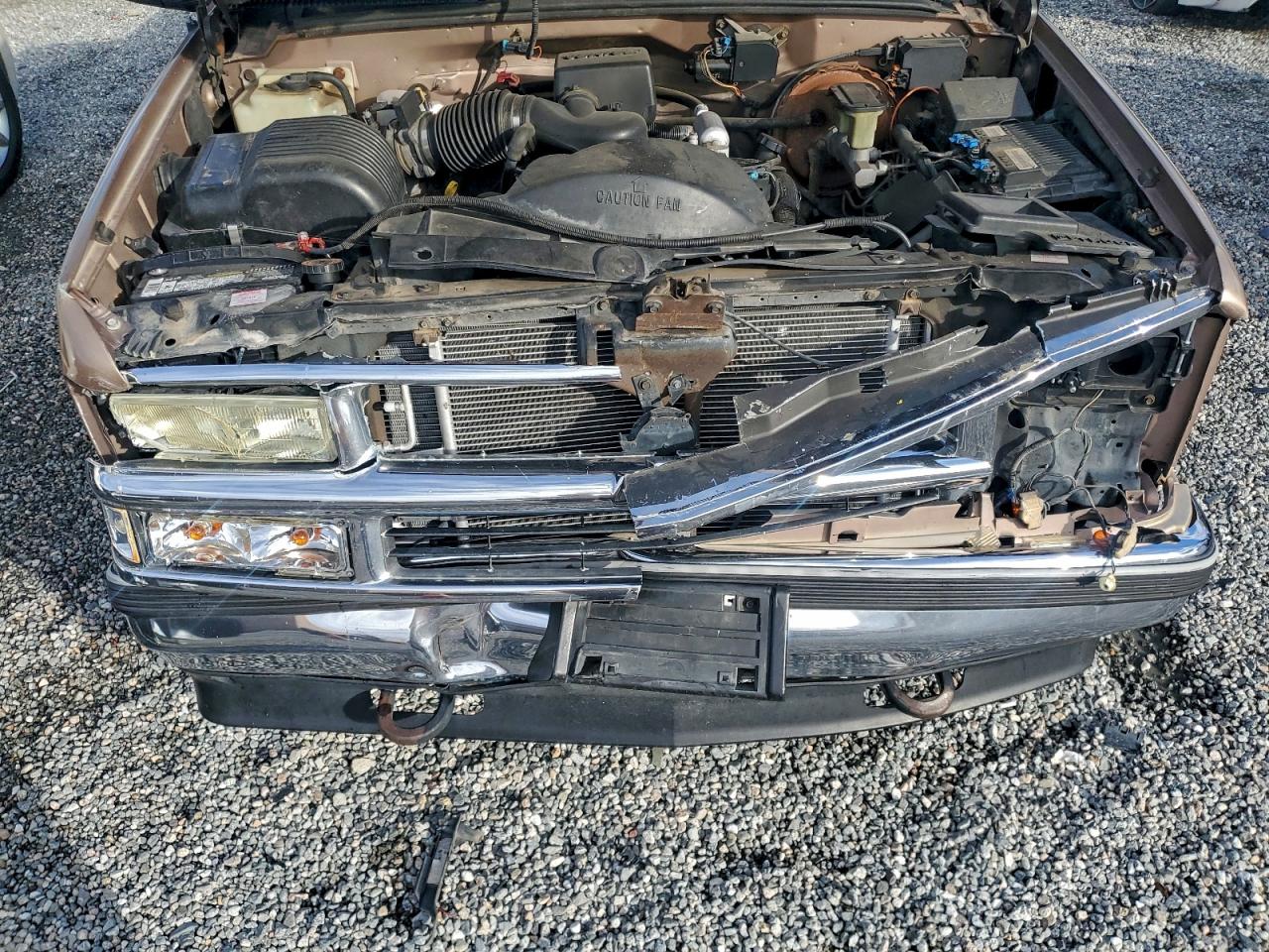 1997 Chevrolet Gmt-400 K1500 VIN: 2GCEK19R3V1142202 Lot: 93879455