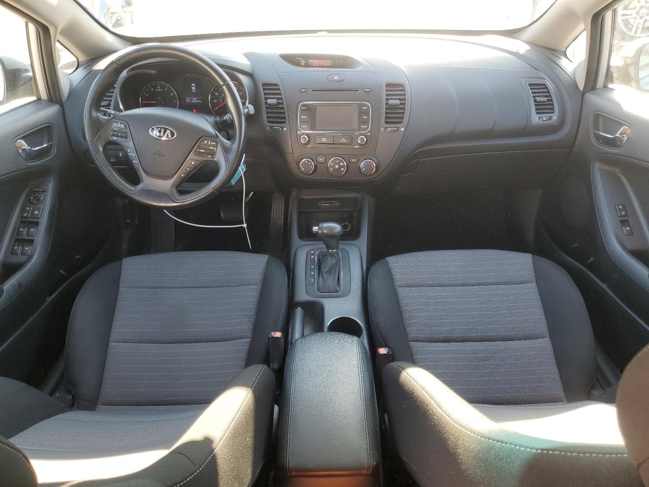 2016 Kia Forte Ex VIN: KNAFX5A81G5635360 Lot: 92906945