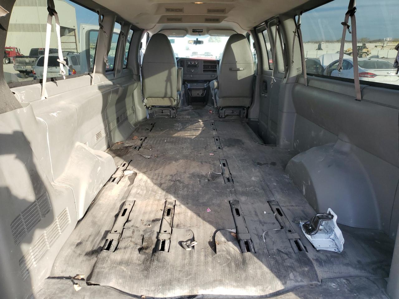 2012 Chevrolet Express G3500 Ls VIN: 1GAZGZFG6C1128794 Lot: 89682395