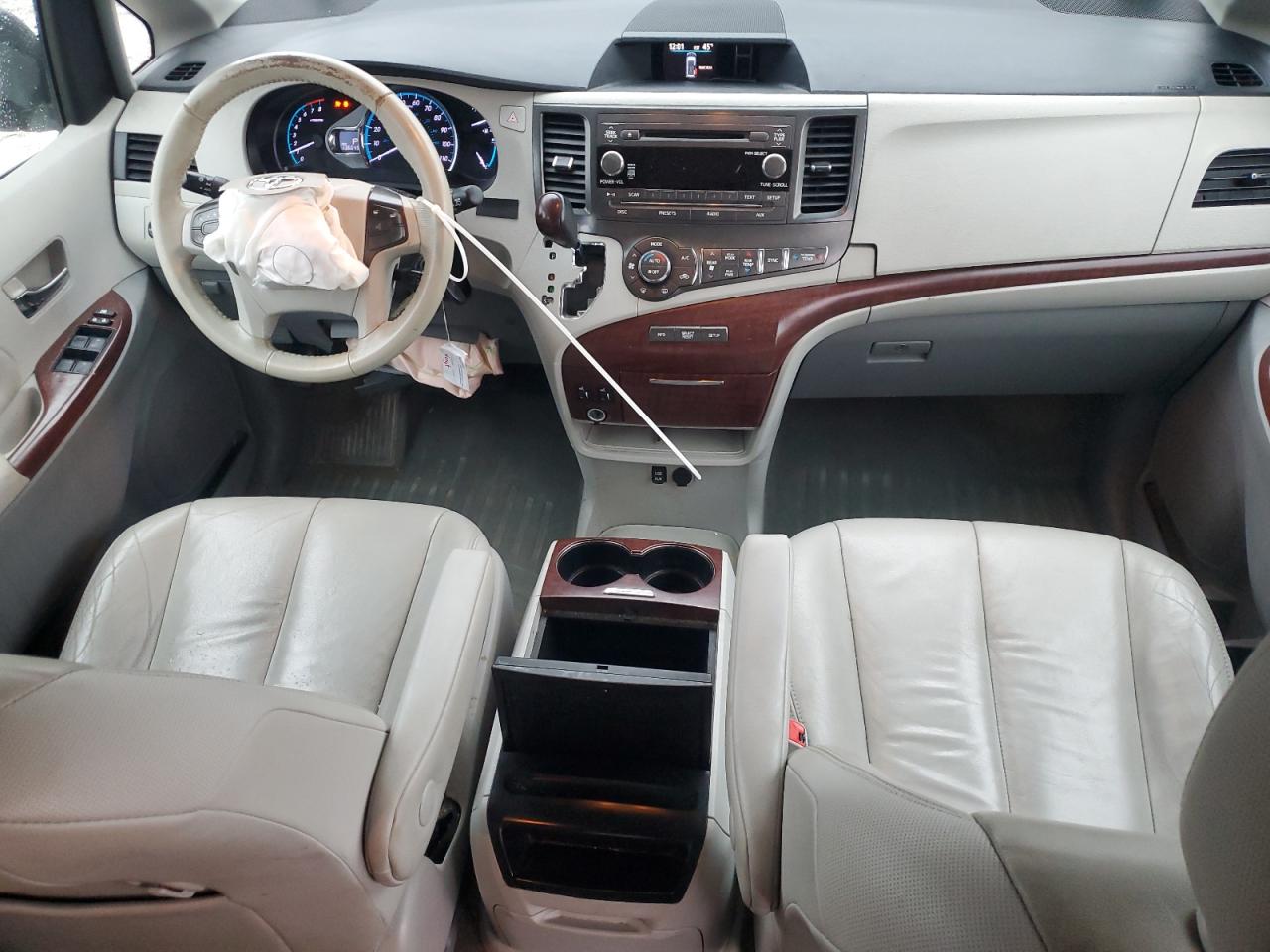 2014 Toyota Sienna Xle VIN: 5TDYK3DC5ES409134 Lot: 90734295