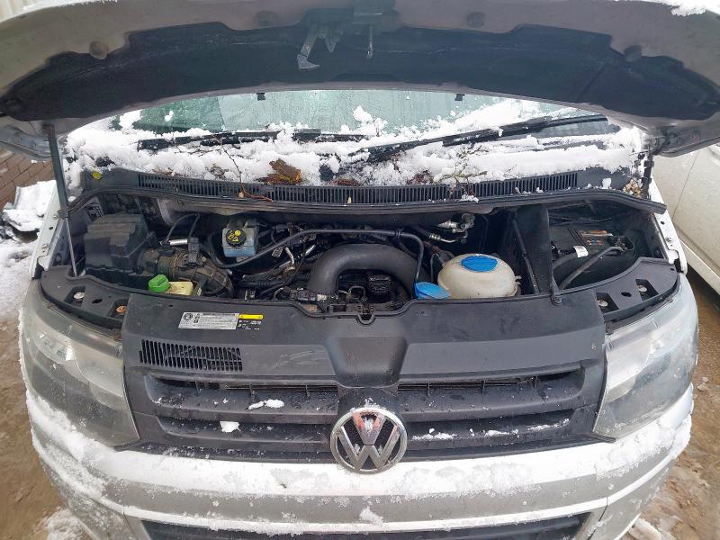 2015 VOLKSWAGEN TRANSPORTER 2.0 TDI 140PS HIGHLINE VAN