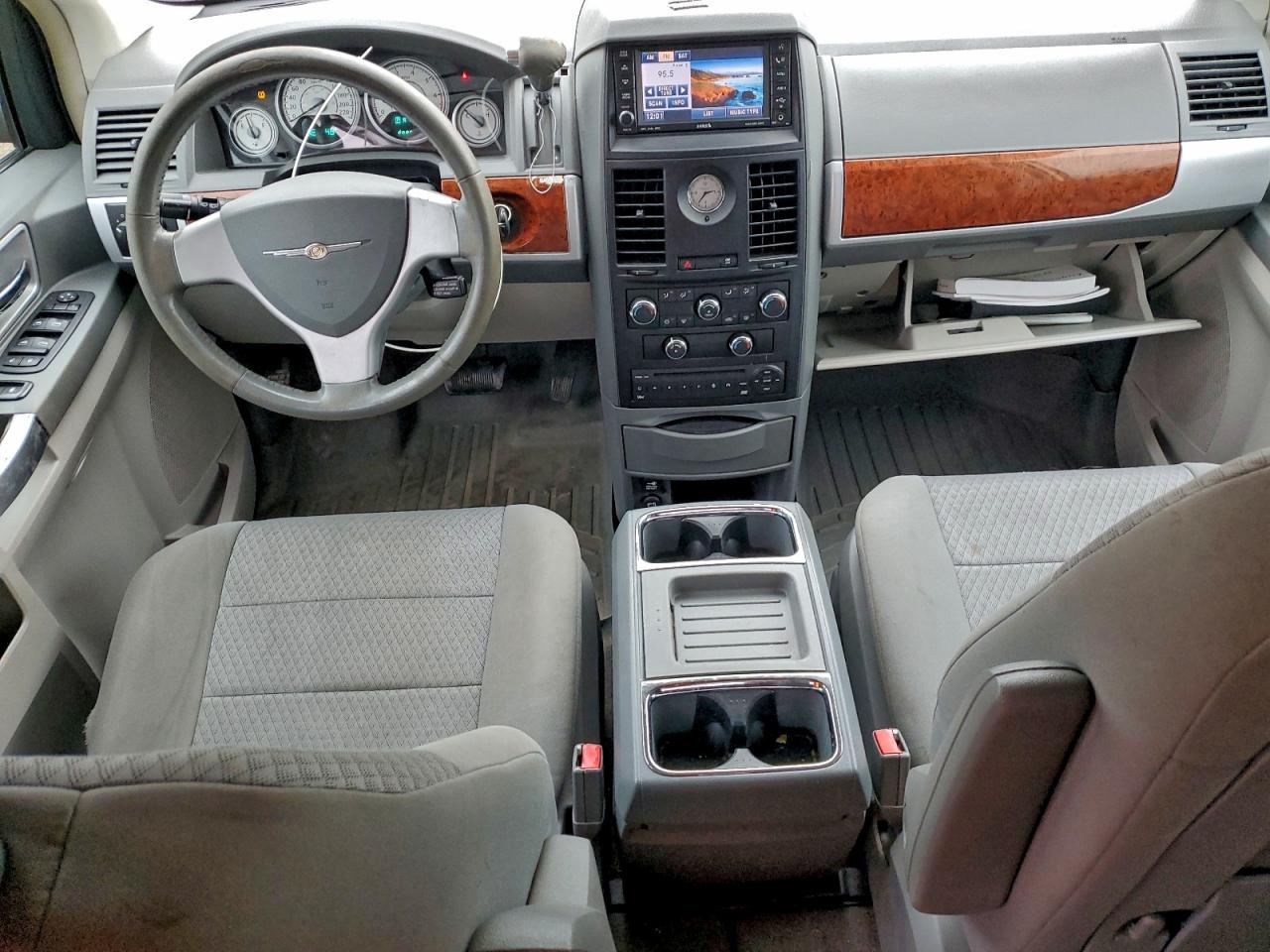 2008 Chrysler Town & Country Touring VIN: 2A8HR54P38R842550 Lot: 94046275