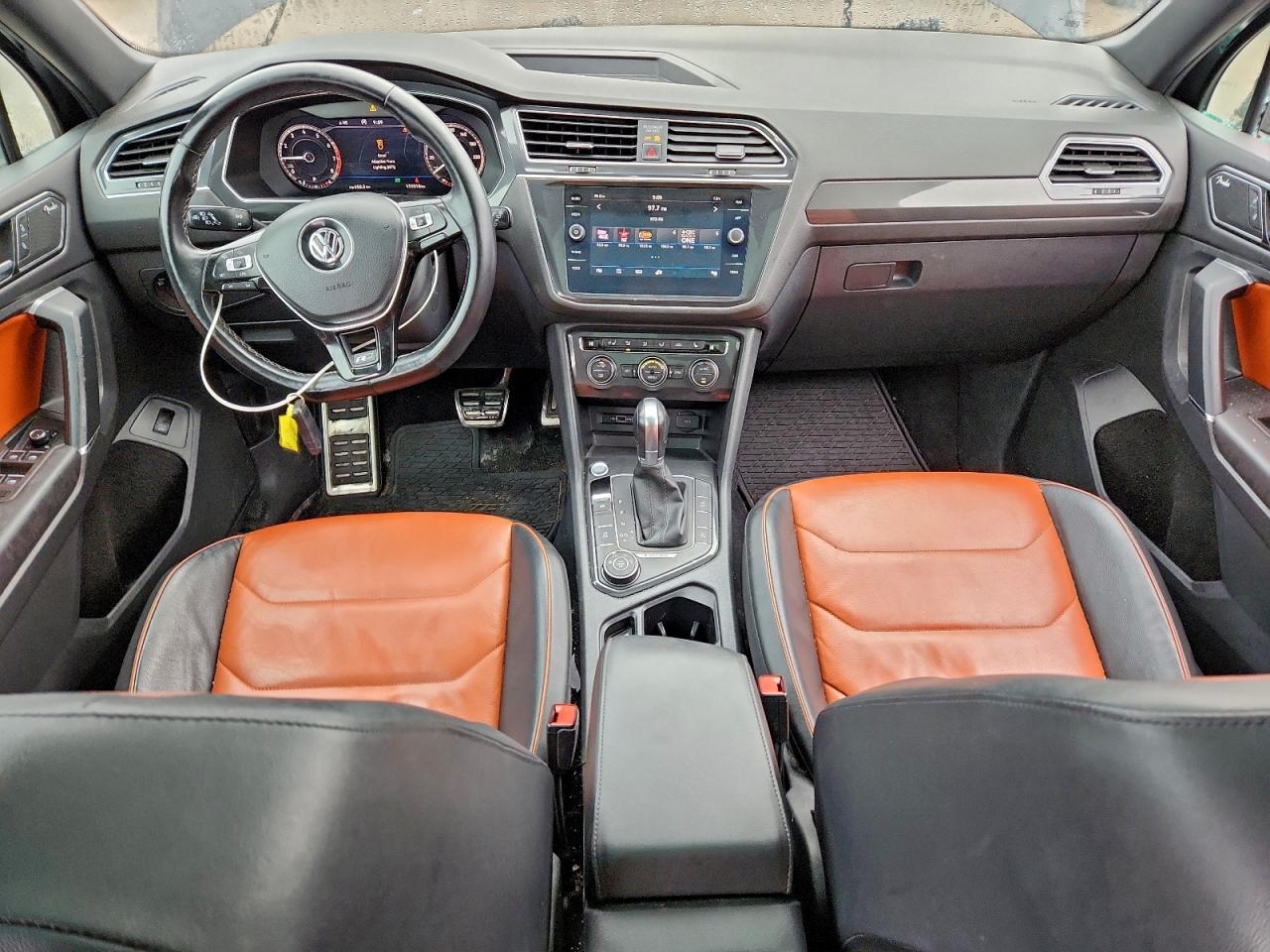 2018 Volkswagen Tiguan Sel Premium VIN: 3VV4B7AX5JM196789 Lot: 93818995