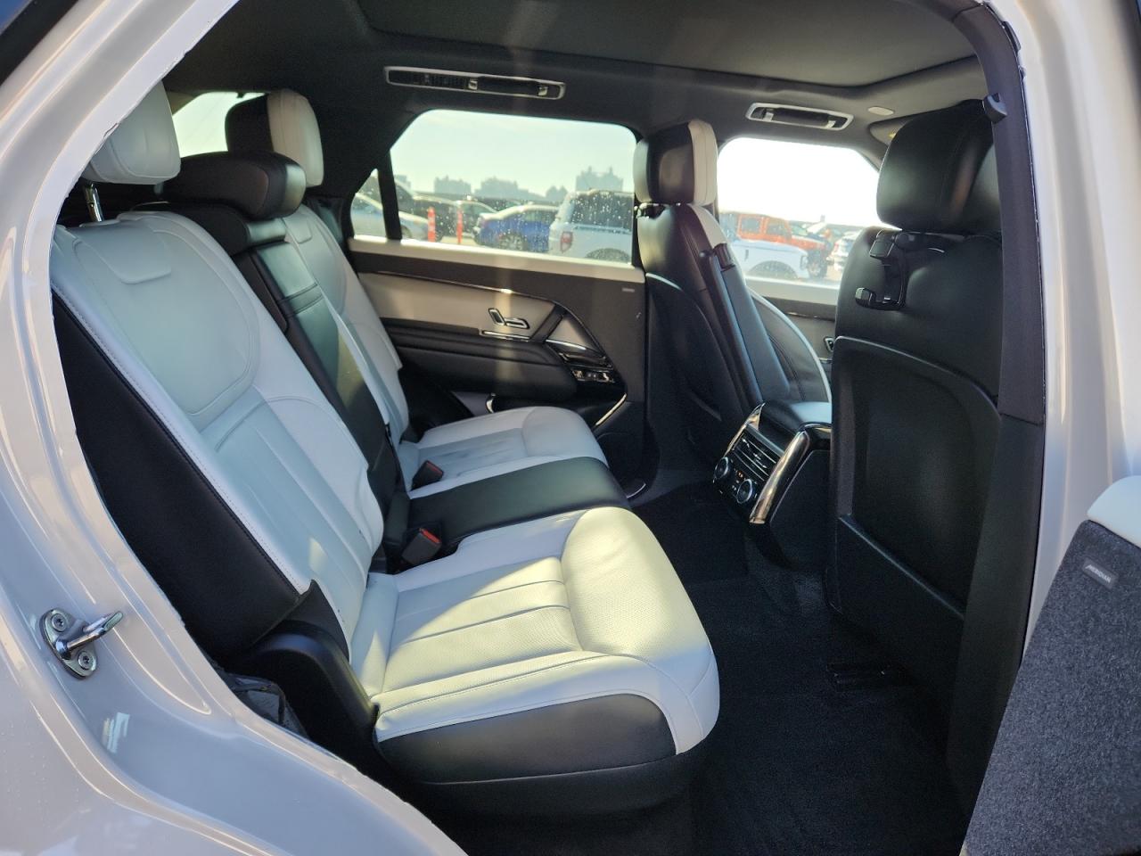 2024 Land Rover Range Rover Sport Dynamic Se VIN: SAL1L9FU2RA165770 Lot: 92408235