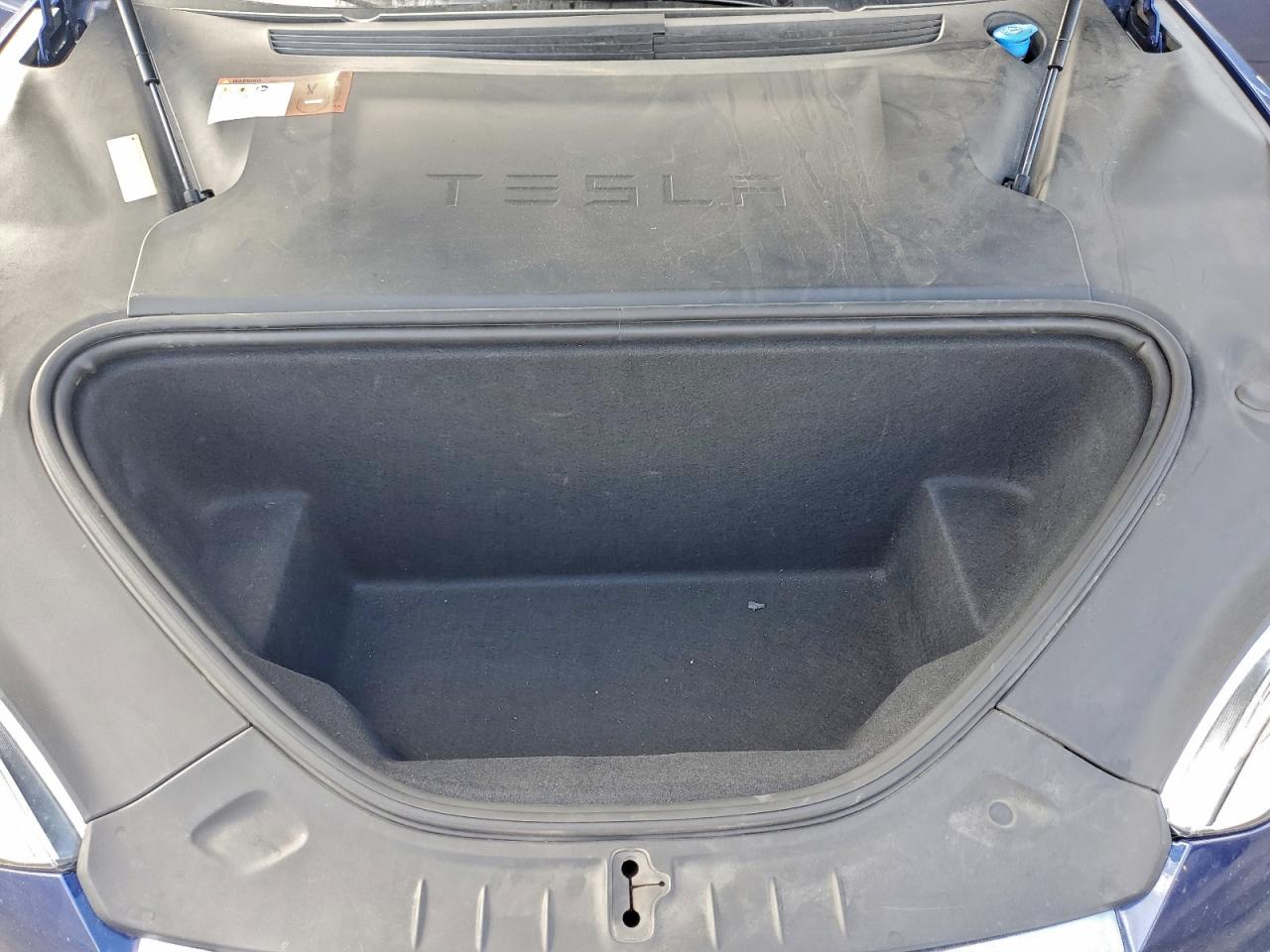 2016 Tesla Model S VIN: 5YJSA1E26GF137784 Lot: 94703125