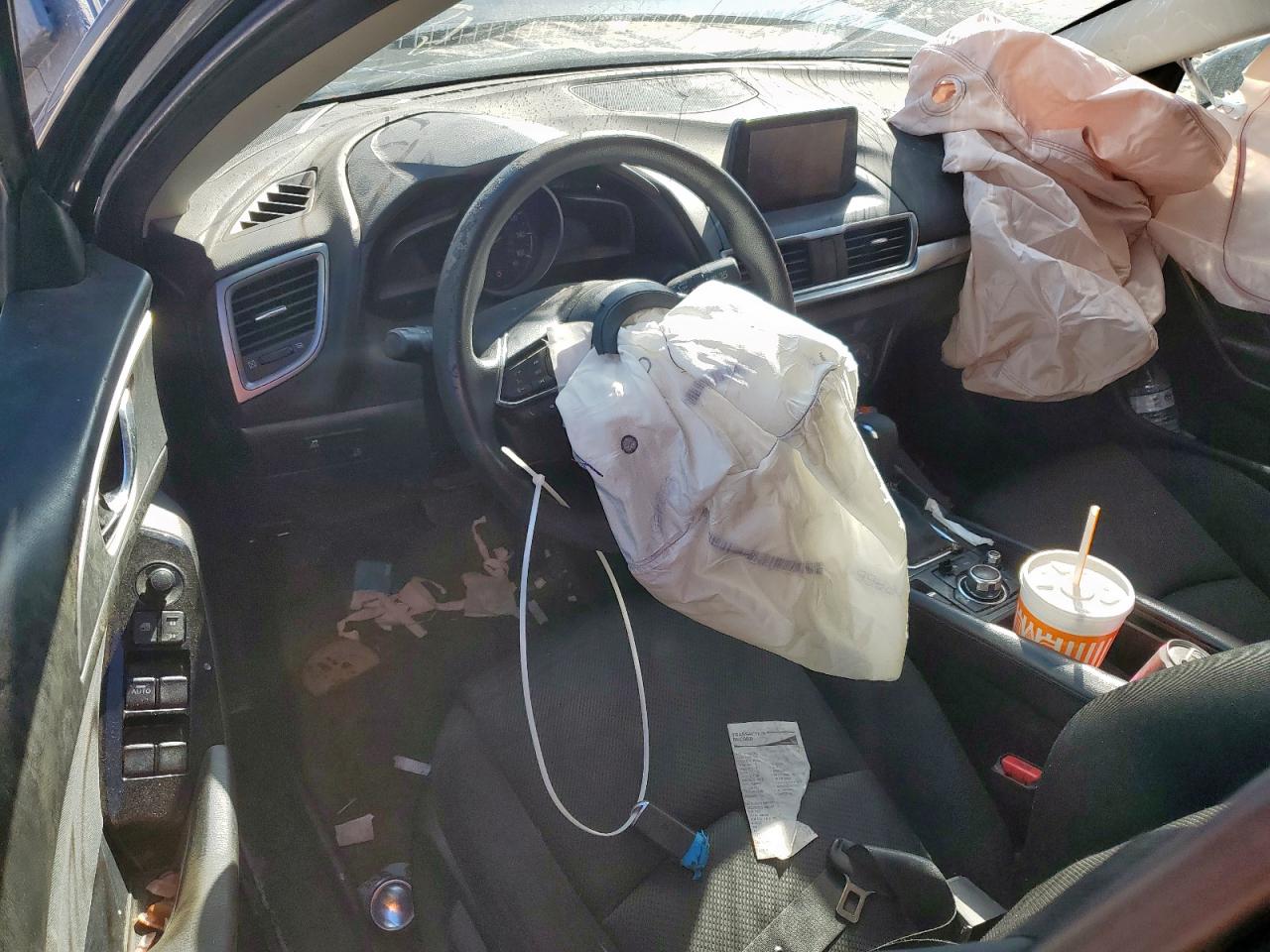 2018 Mazda 3 Sport VIN: 3MZBN1K76JM218370 Lot: 91503225