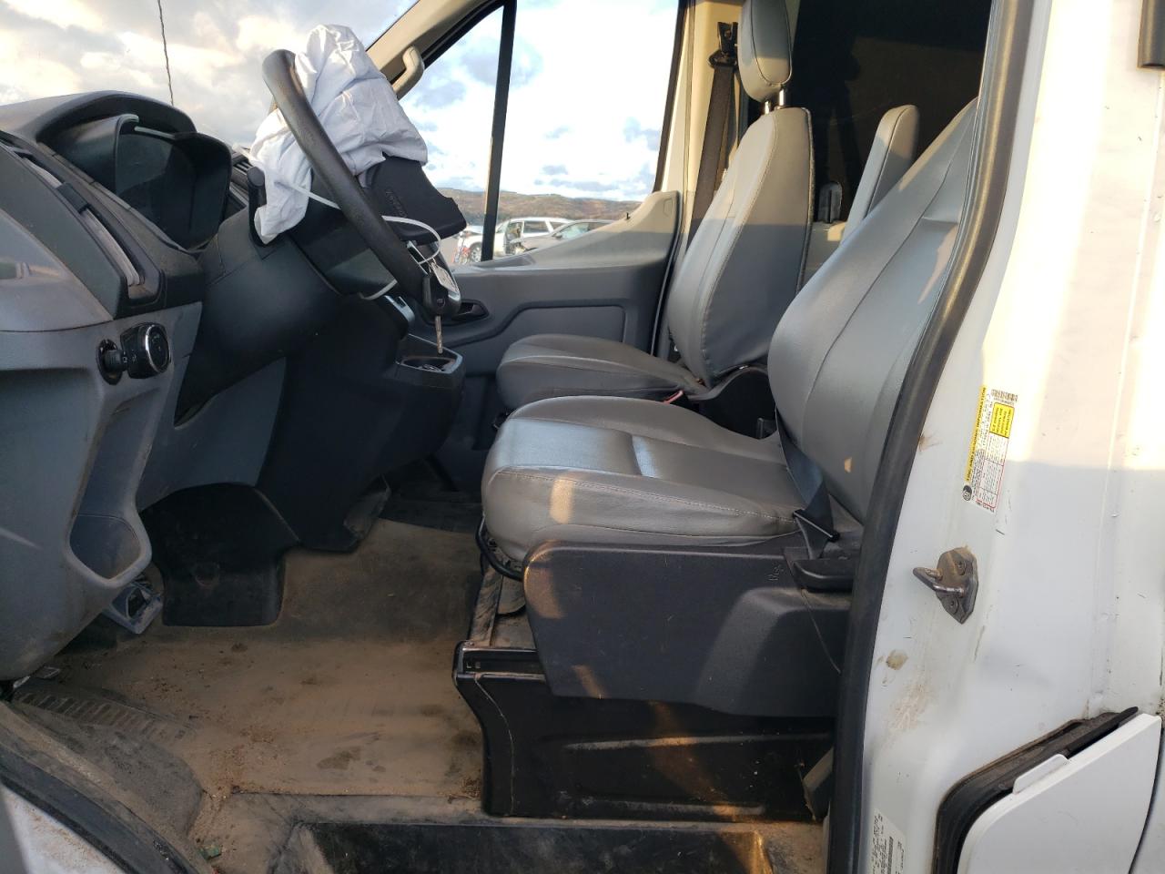 2017 Ford Transit Delivery Van VIN: 1FTYR1CM4HKA64622 Lot: 92697715