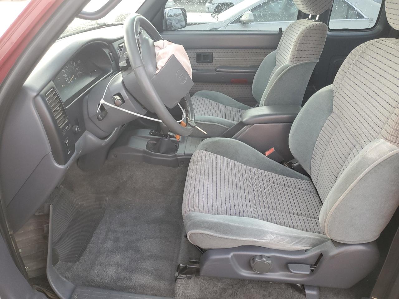 1995 Toyota Tacoma Xtracab Sr5 VIN: 4TAVN73K8SZ083085 Lot: 93752015