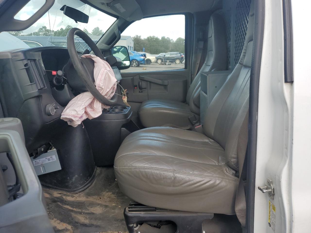 2017 Chevrolet Express G2500 VIN: 1GCWGAFF3H1197324 Lot: 85929515