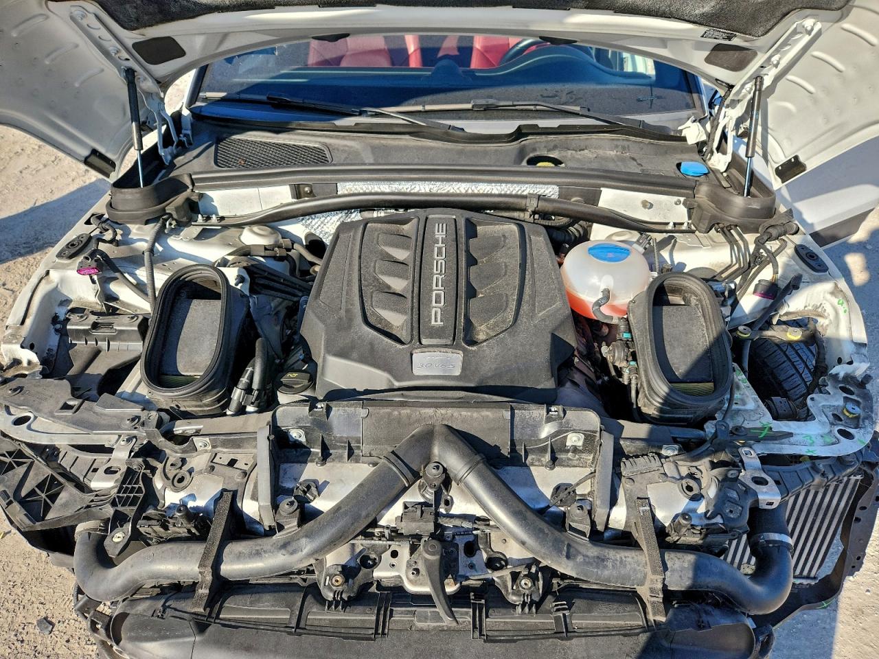 2018 Porsche Macan S VIN: WP1AB2A52JLB36018 Lot: 93238055