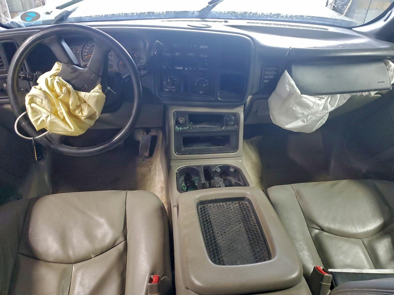 2003 Chevrolet Suburban C1500 VIN: 1GNEC16Z13J127600 Lot: 94242805