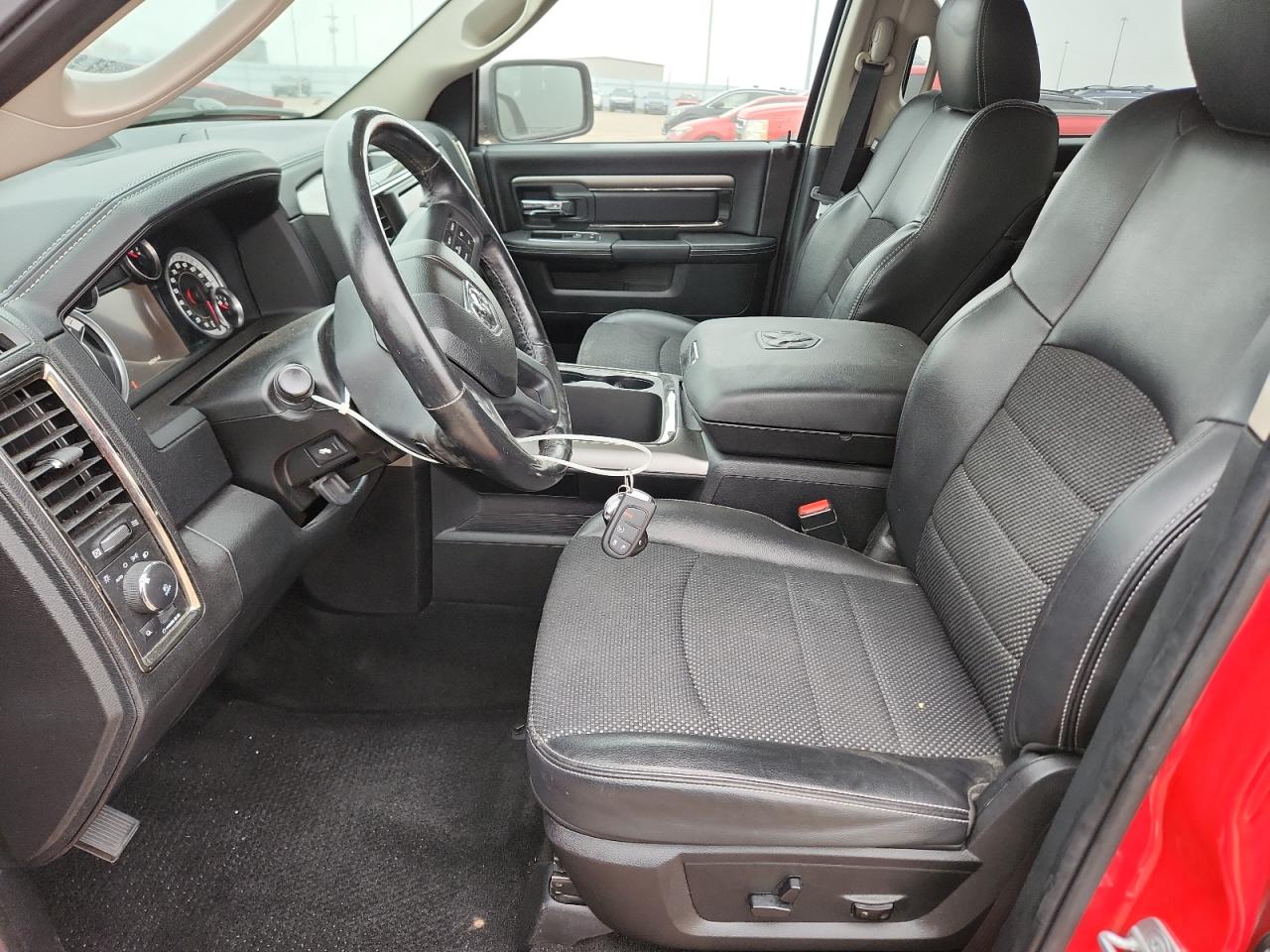 2015 Ram 1500 Sport VIN: 1C6RR7MT1FS739649 Lot: 93720175