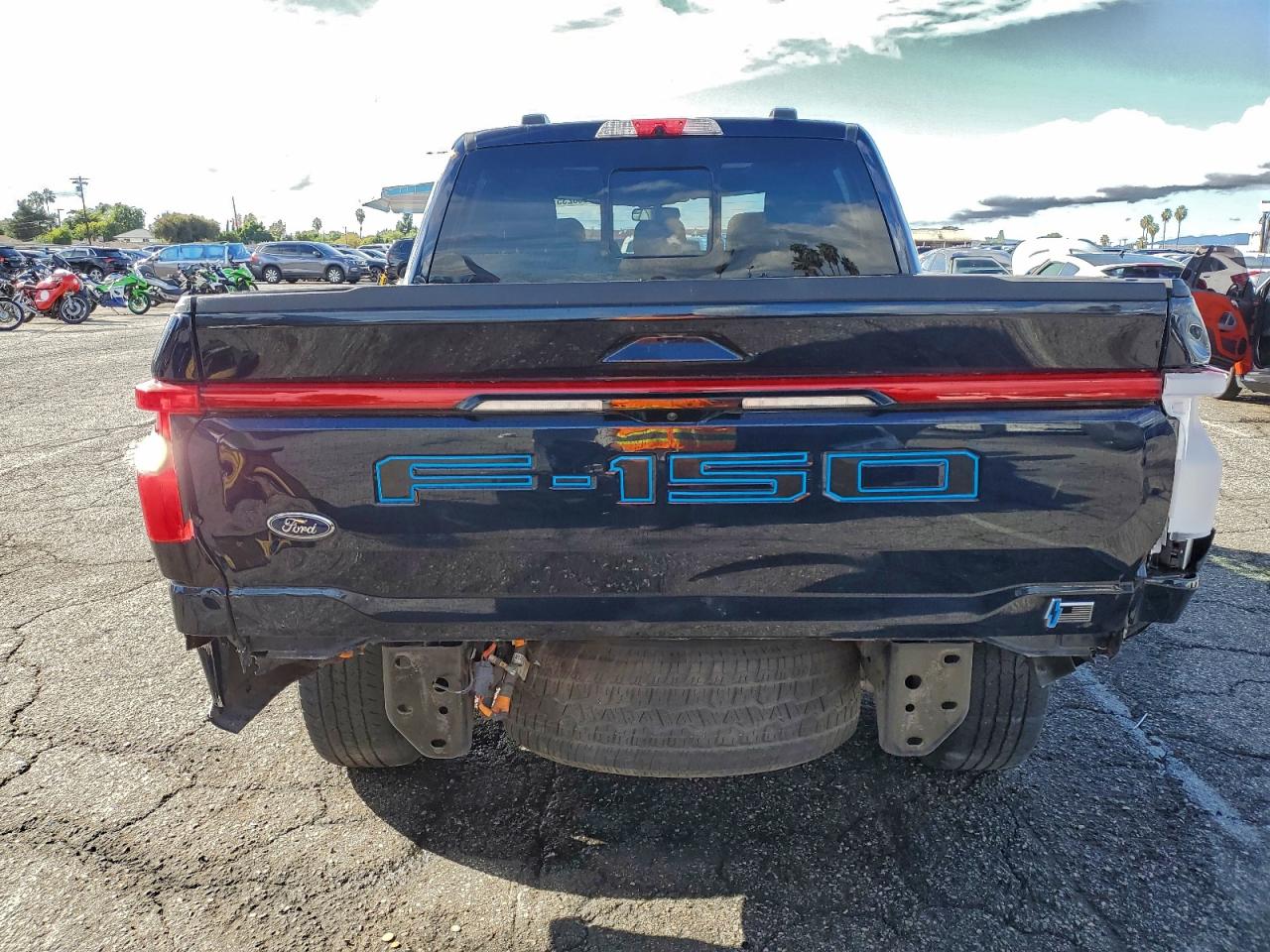 2023 Ford F150 Lightning Pro VIN: 1FTVW1EV2PWG13534 Lot: 94268235