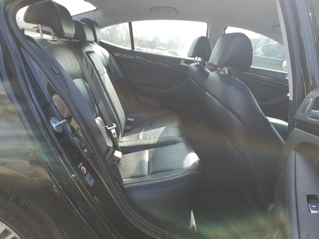 2016 Kia Cadenza Luxury VIN: KNALN4D78G5215309 Lot: 91484145