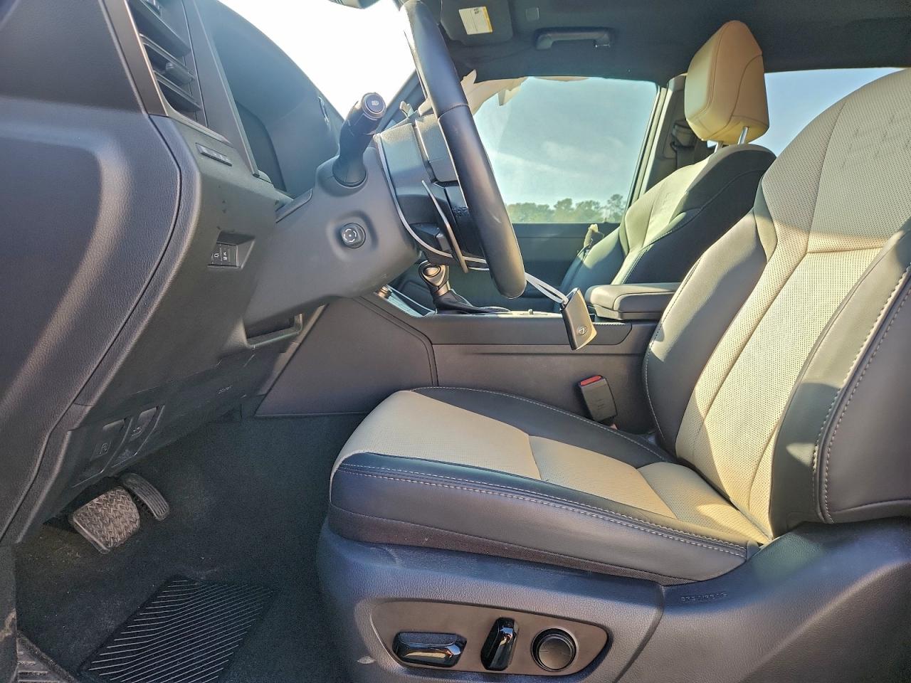 2024 Lexus Gx 550 Premium/Premium+ VIN: JTJTBCDX3R5032339 Lot: 93912225