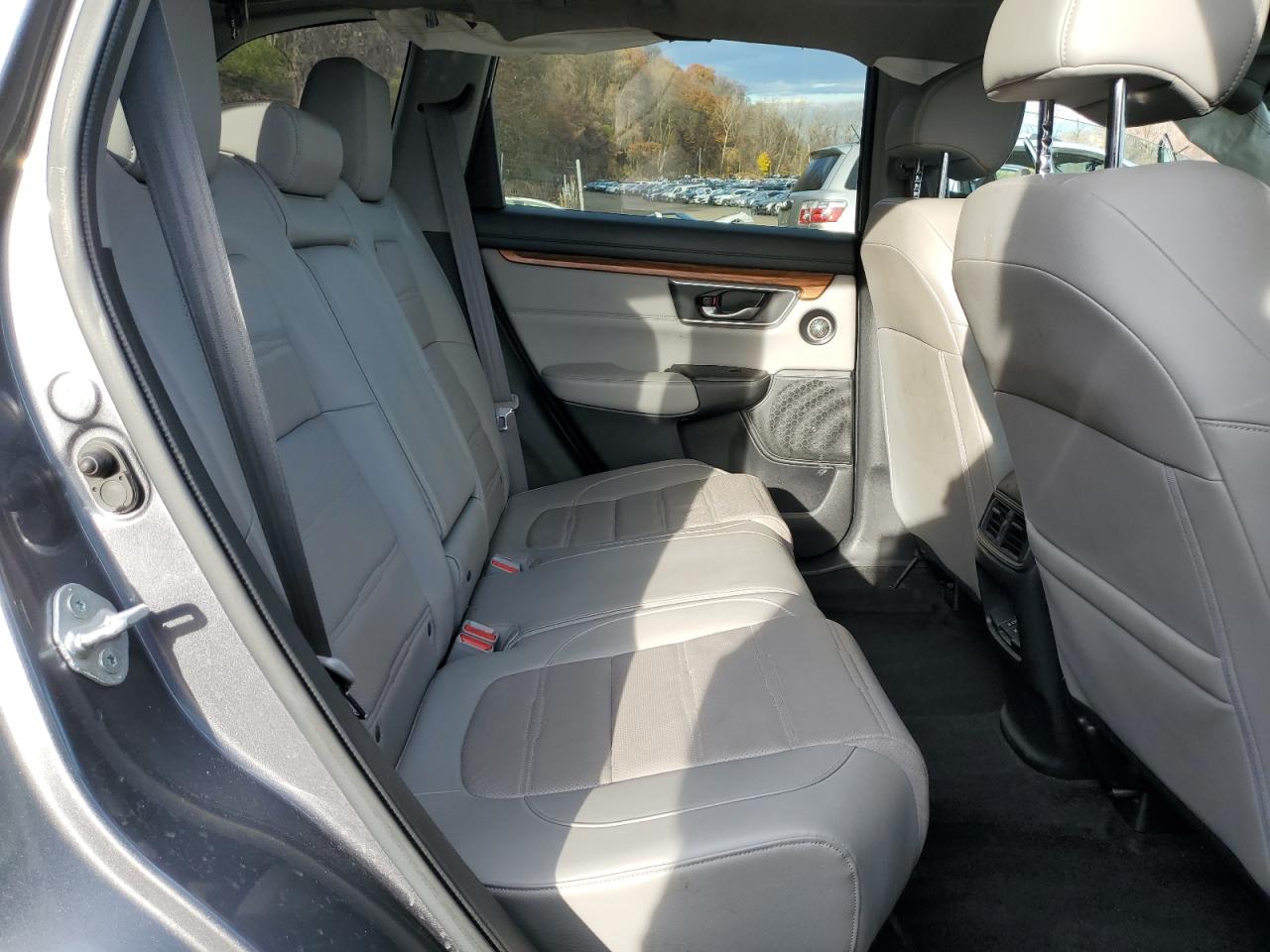 2019 Honda Cr-V Exl VIN: JHLRW2H82KX008450 Lot: 93210595