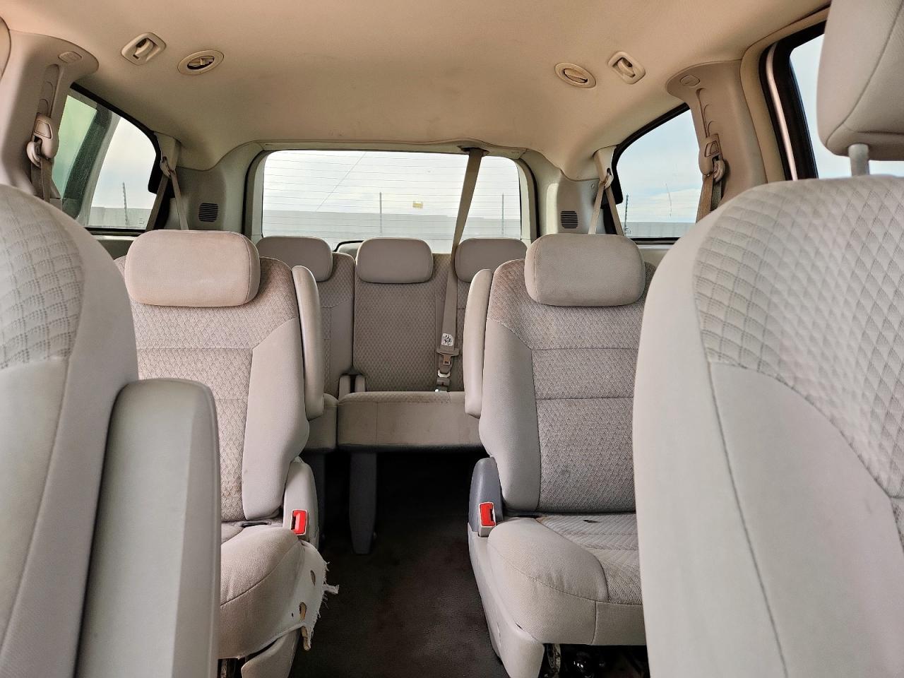 2009 Chrysler Town & Country Lx VIN: 2A8HR44E79R656066 Lot: 93666075