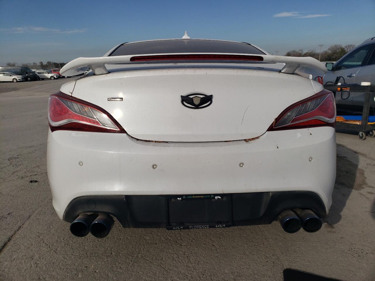 2015 Hyundai Genesis Coupe 3.8L VIN: KMHHU6KJ9FU127889 Lot: 92695115