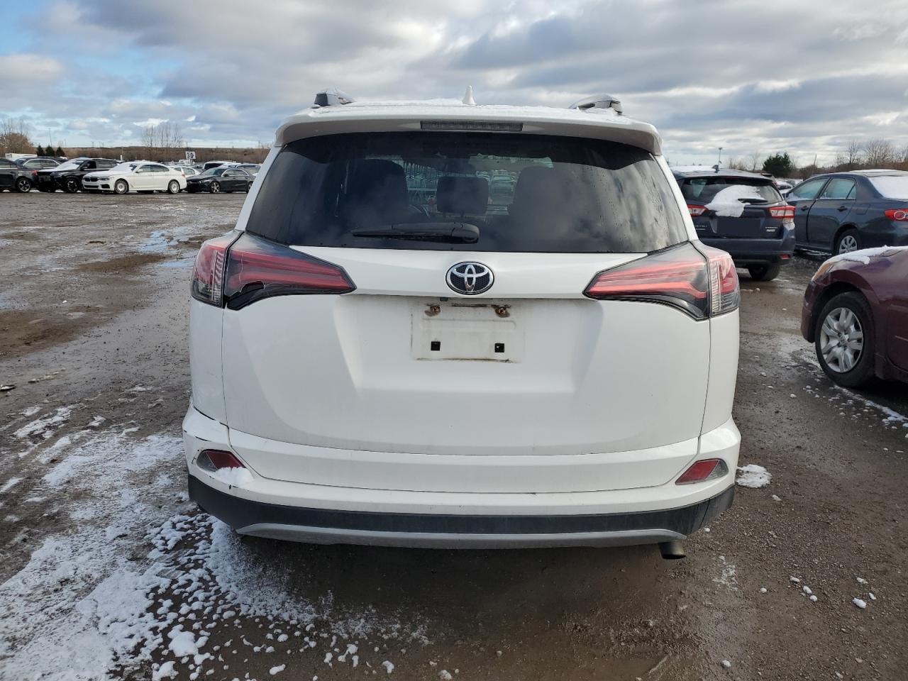 2017 Toyota Rav4 Xle VIN: 2T3WFREV9HW390931 Lot: 92668785