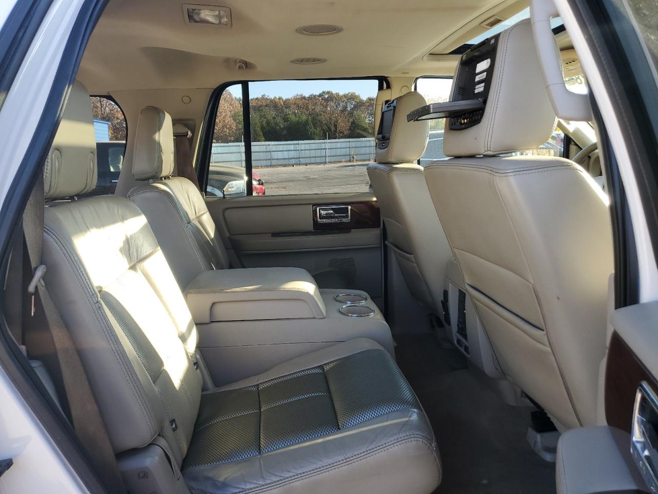 2012 Lincoln Navigator VIN: 5LMJJ2J52CEL08133 Lot: 92127285