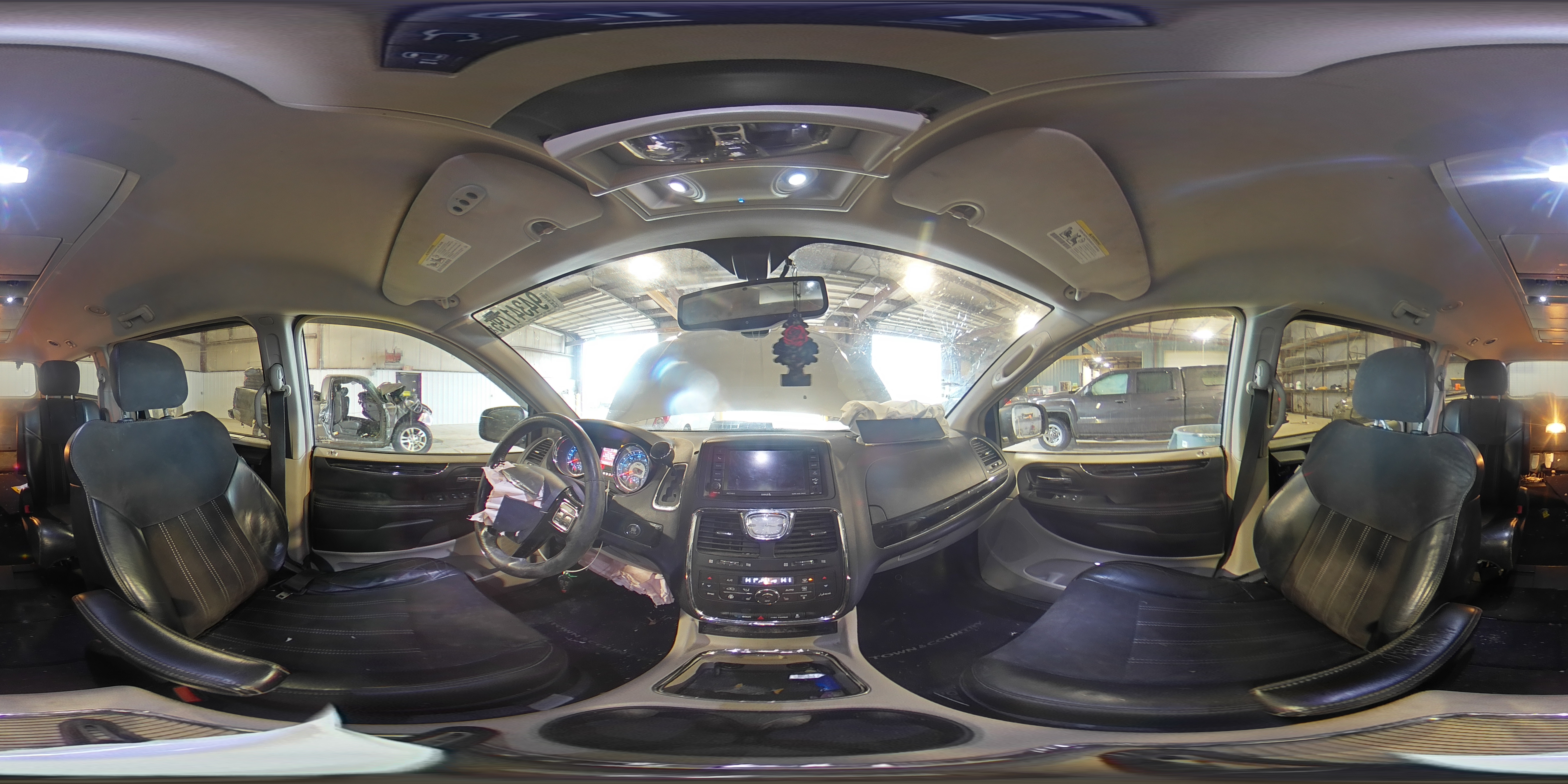 2014 Chrysler Town & Country Touring L VIN: 2C4RC1CG6ER258629 Lot: 94341795