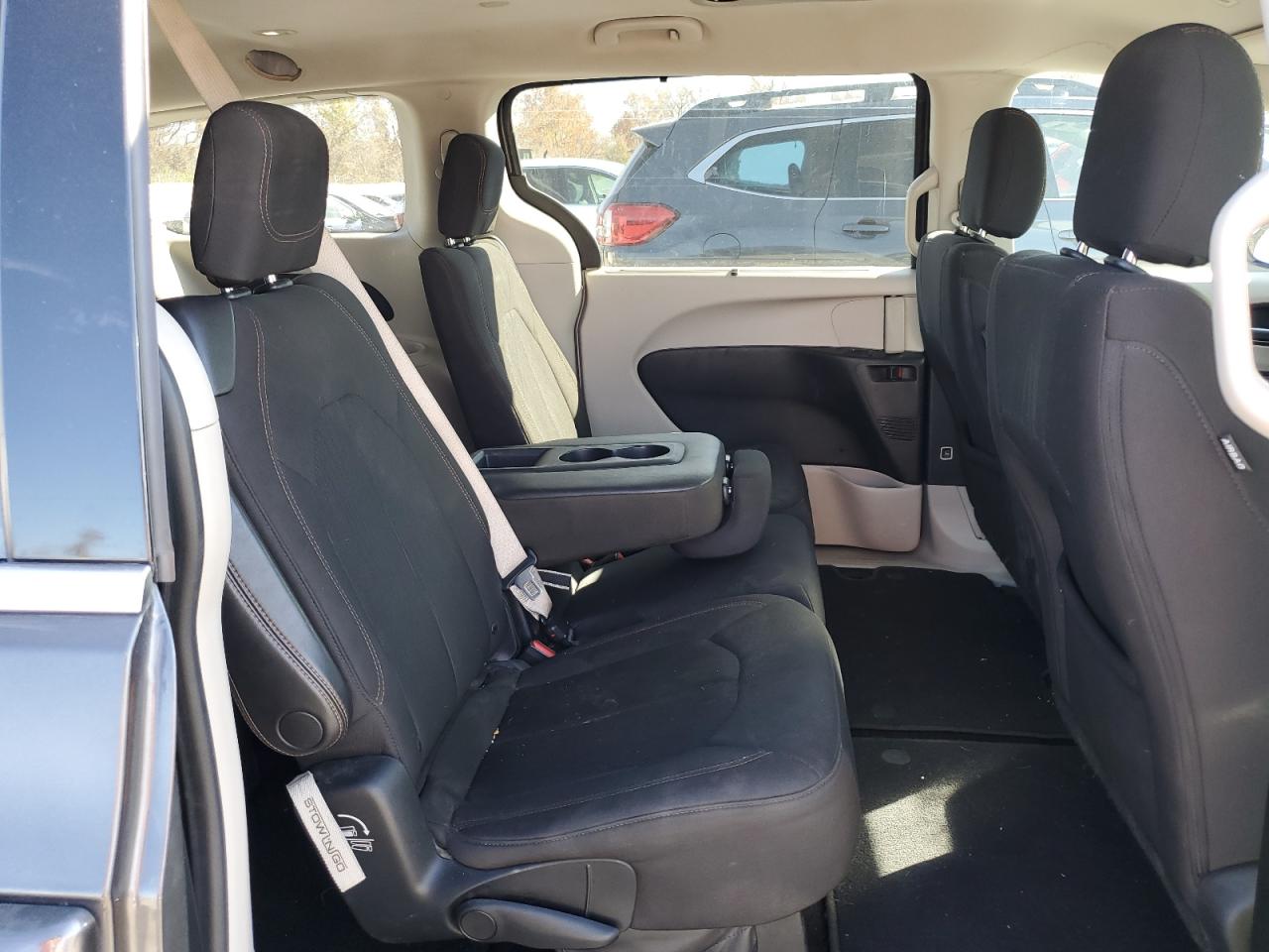 2018 Chrysler Pacifica Touring Plus VIN: 2C4RC1FG1JR123273 Lot: 92707575