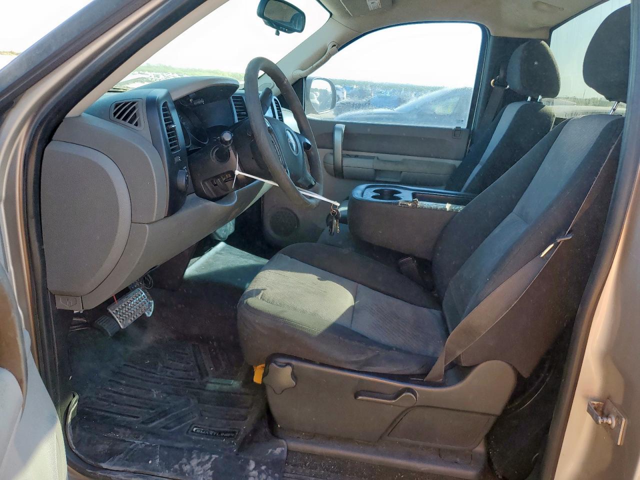 2008 GMC Sierra C1500 VIN: 1GTEC14X38Z180303 Lot: 92734065