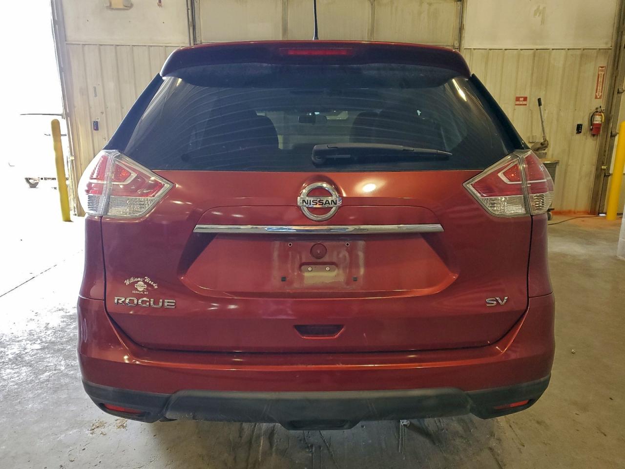 2016 Nissan Rogue S VIN: KNMAT2MT4GP711634 Lot: 92766735