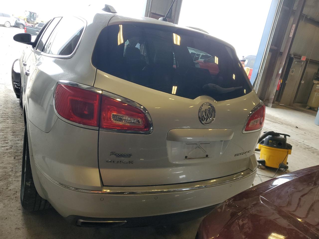 2015 Buick Enclave VIN: 5GAKRBKD5FJ375977 Lot: 93219195