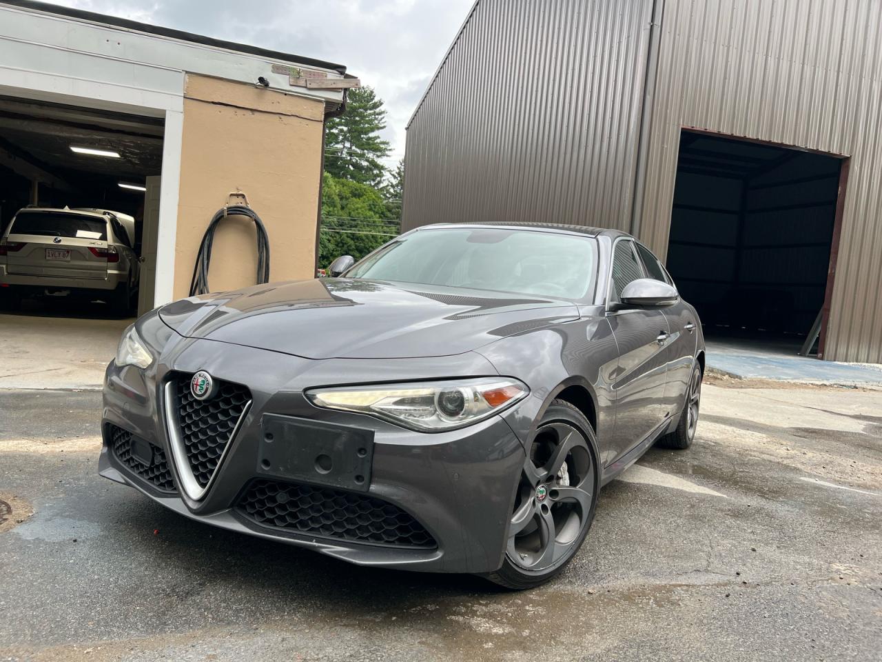 2017 Alfa Romeo Giulia Ti Q4 grey null gas ZARFAEEN9H7544398 photo #3