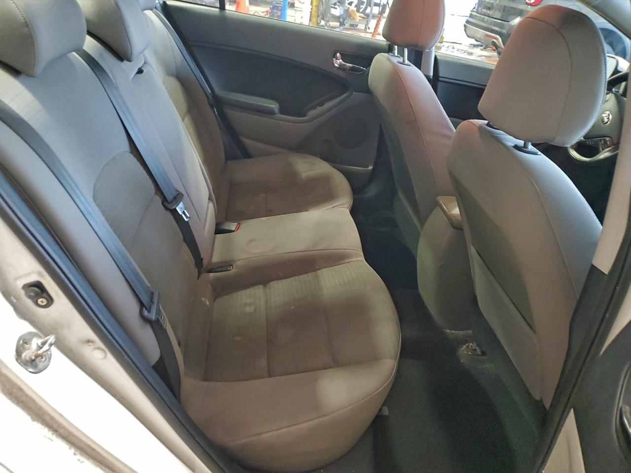 2015 Kia Forte Lx VIN: KNAFX4A63F5289853 Lot: 92613635