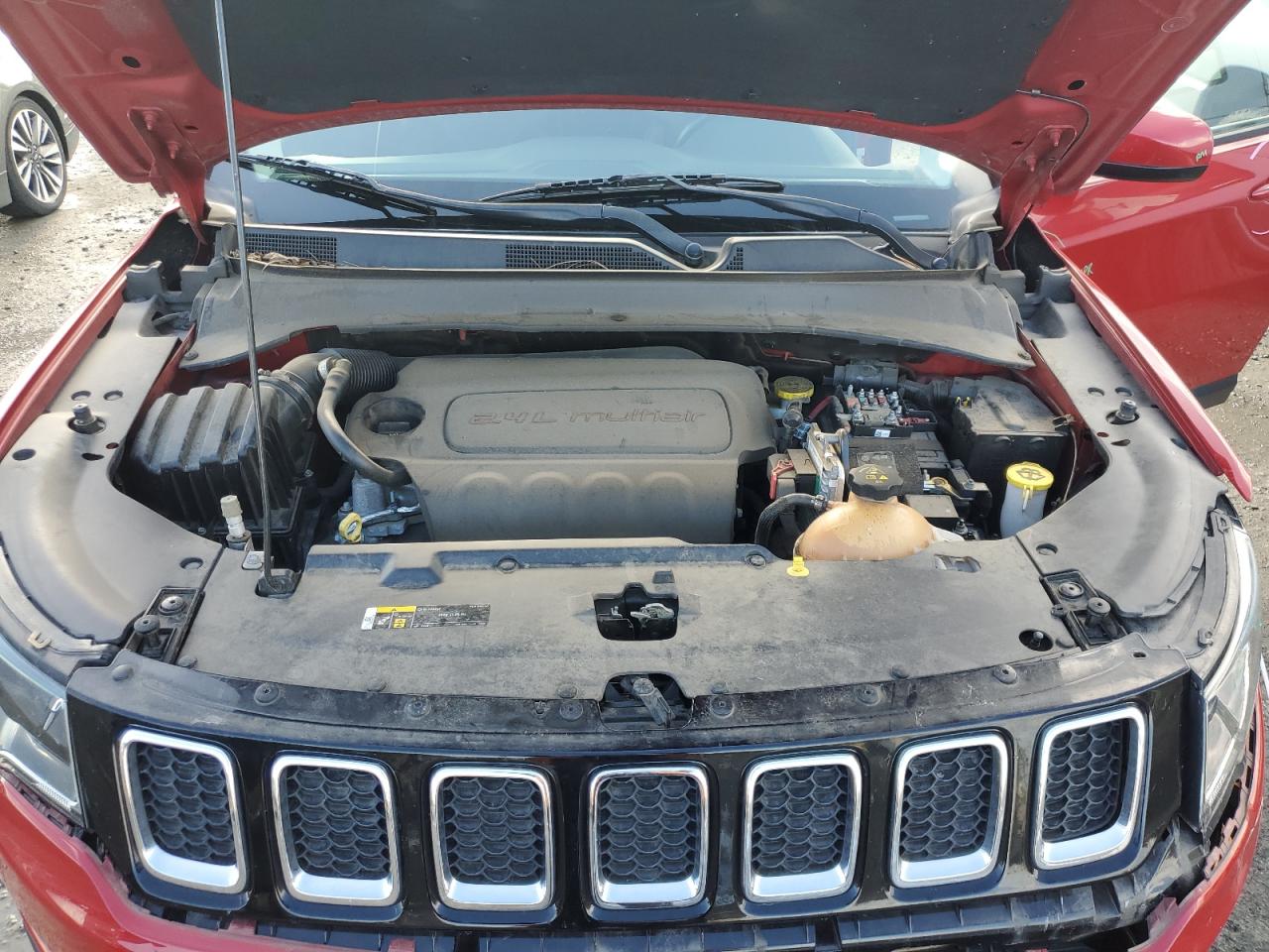 2018 Jeep Compass Latitude VIN: 3C4NJCBB2JT301795 Lot: 91712555