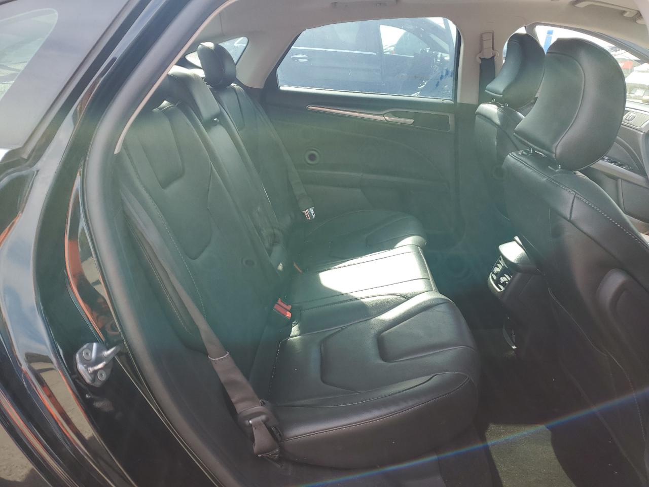 2016 Ford Fusion Titanium Phev VIN: 3FA6P0SU3GR229715 Lot: 92128335