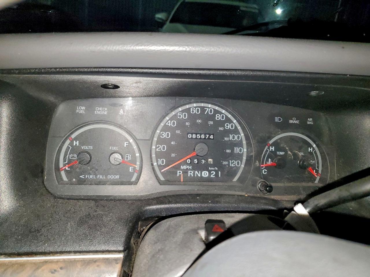 1998 Ford Crown Victoria Lx VIN: 2FAFP74W5WX117442 Lot: 94384635