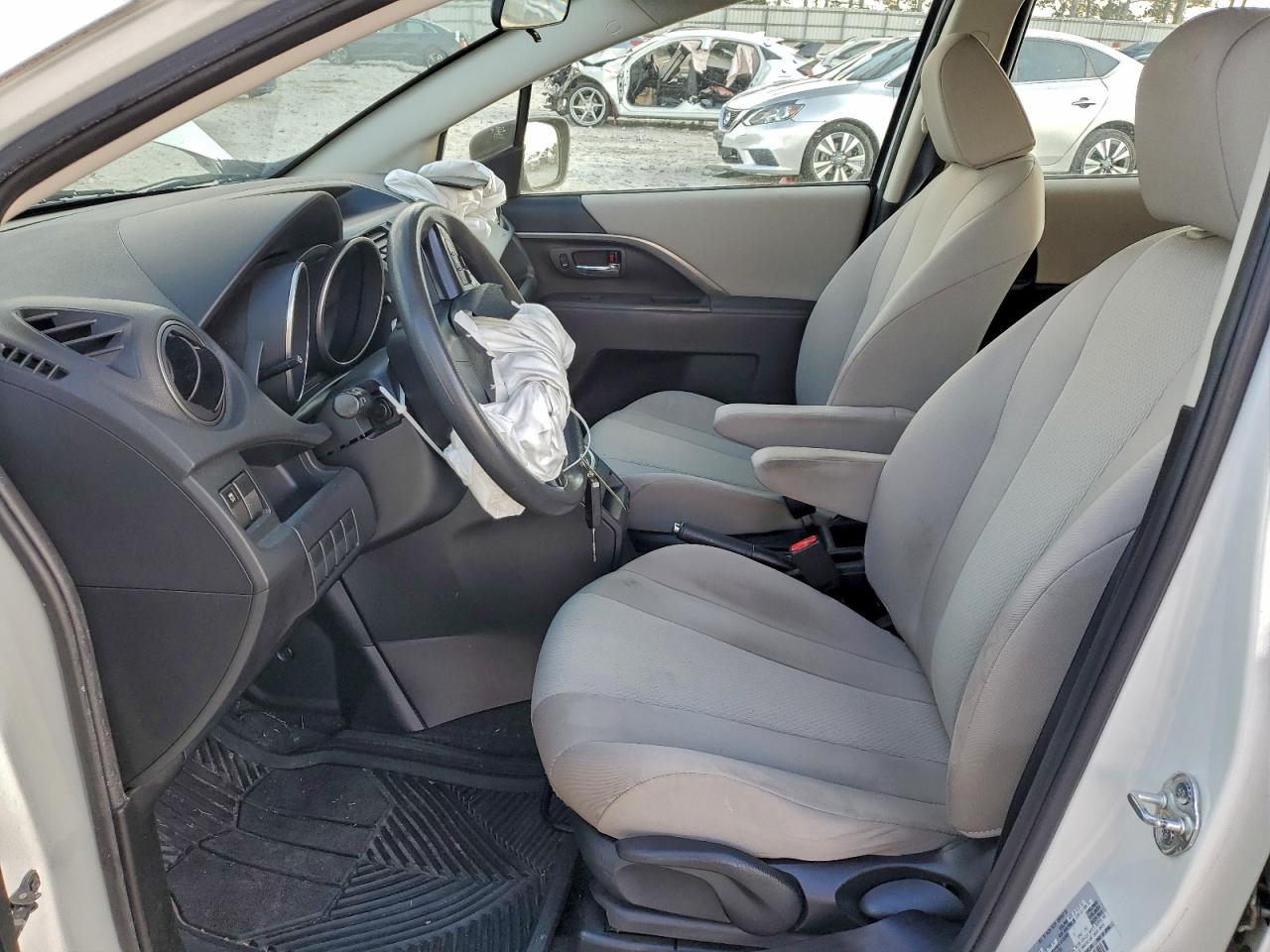 2014 Mazda 5 Sport VIN: JM1CW2BL5E0174846 Lot: 93710625