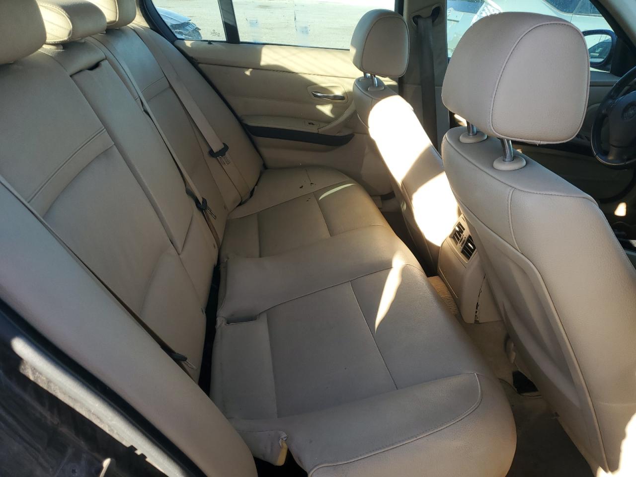 2010 BMW 328 I VIN: WBAPH7G59ANM51379 Lot: 92685875