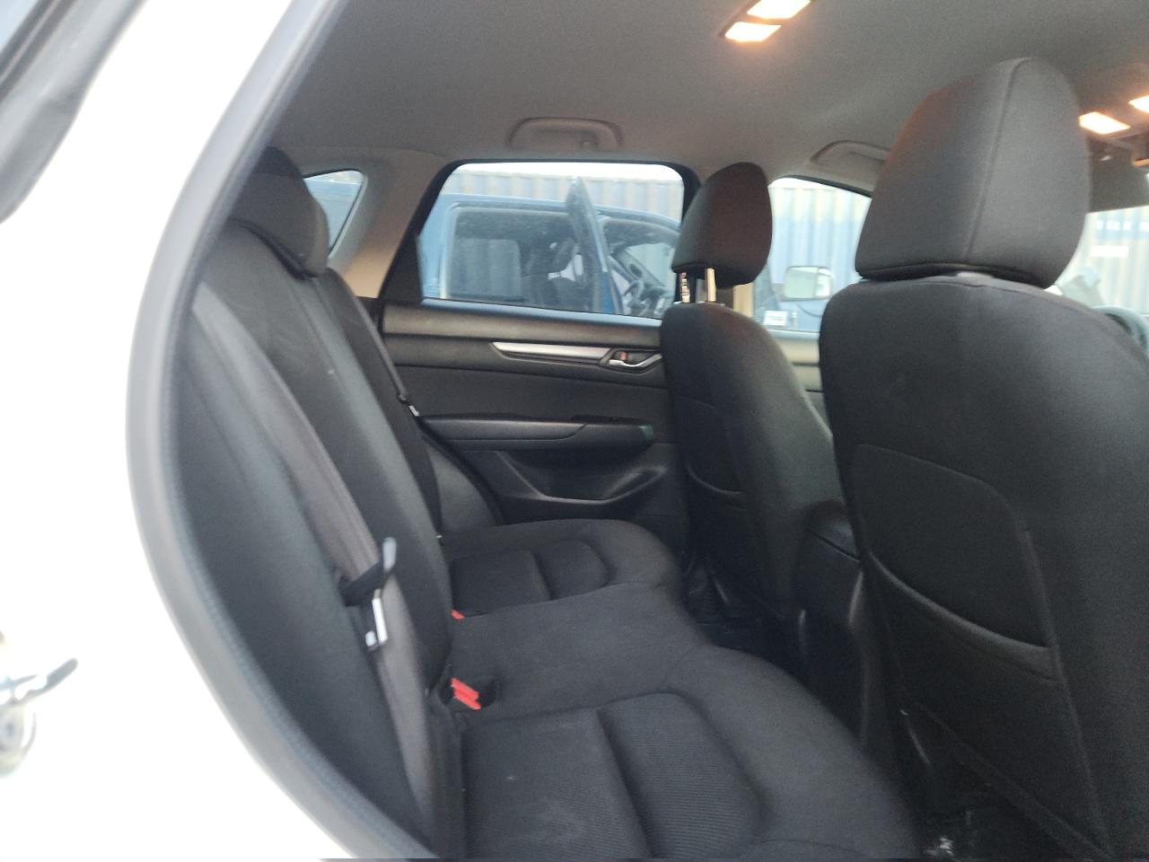 2018 Mazda Cx-5 Sport VIN: JM3KFBBM5J0402205 Lot: 90894975