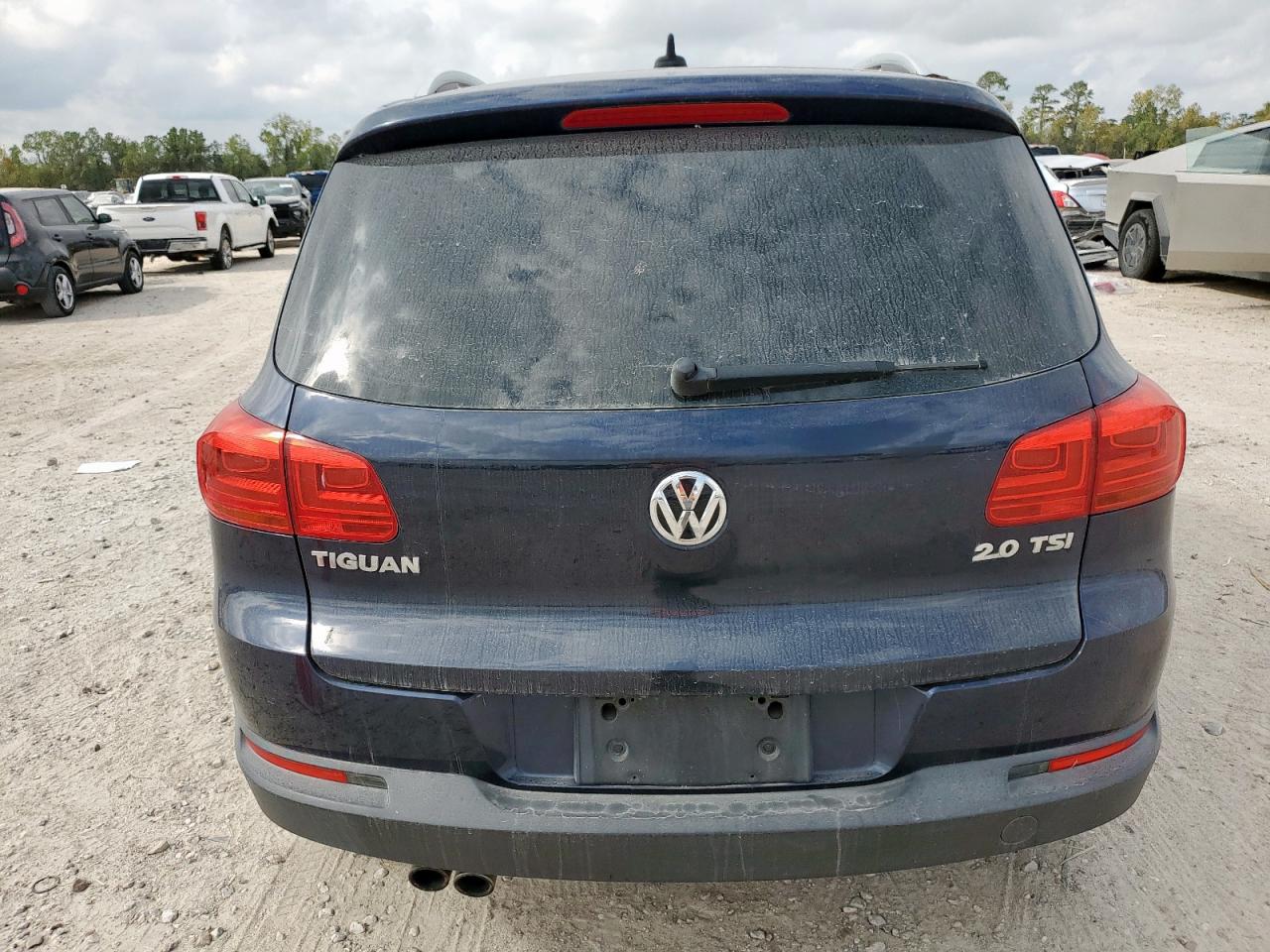 2012 Volkswagen Tiguan S VIN: WVGAV7AX2CW555135 Lot: 93660795