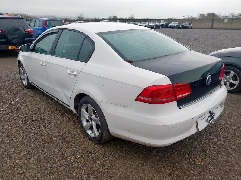 2013 VOLKSWAGEN PASSAT 2.0 TDI BLUEMOTION TECH S 4DR