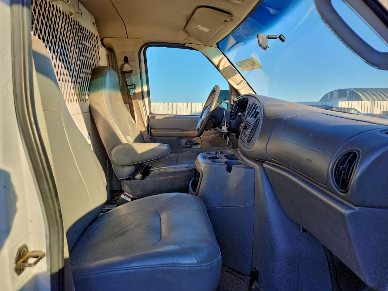 2005 Ford Econoline E250 Van VIN: 1FTNE24W75HB12207 Lot: 94035035