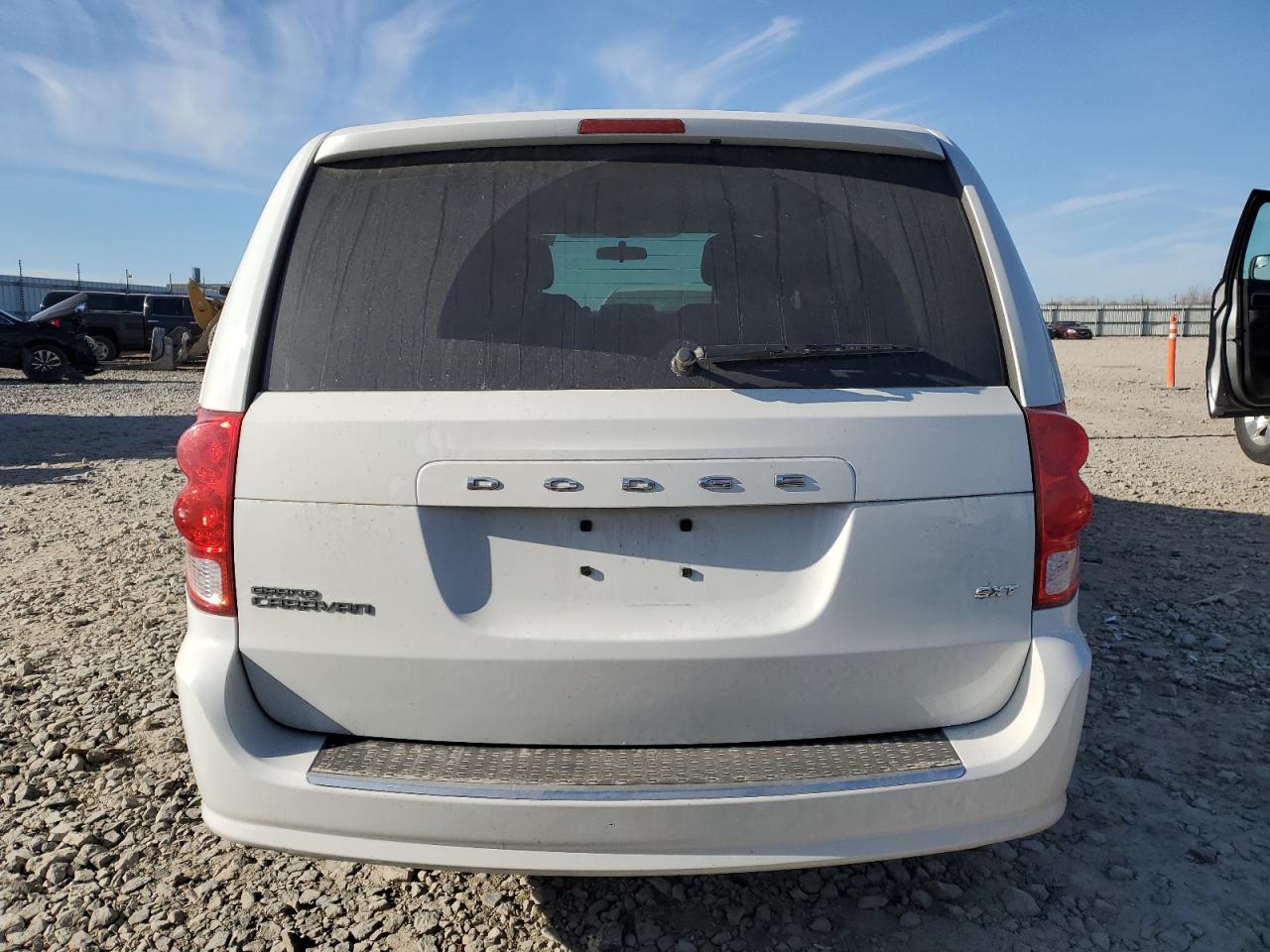 2015 Dodge Grand Caravan Sxt VIN: 2C4RDGCG1FR686982 Lot: 92595575