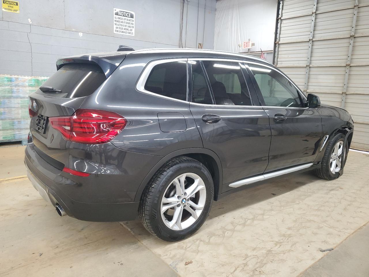 Фото: 5UXTY5C06M9H96786