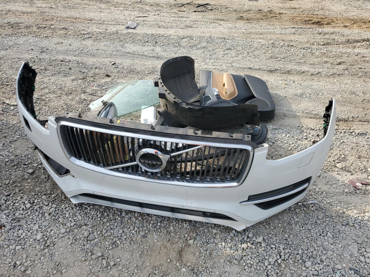 2018 Volvo Xc90 T5 VIN: YV4102CK5J1391197 Lot: 92750535