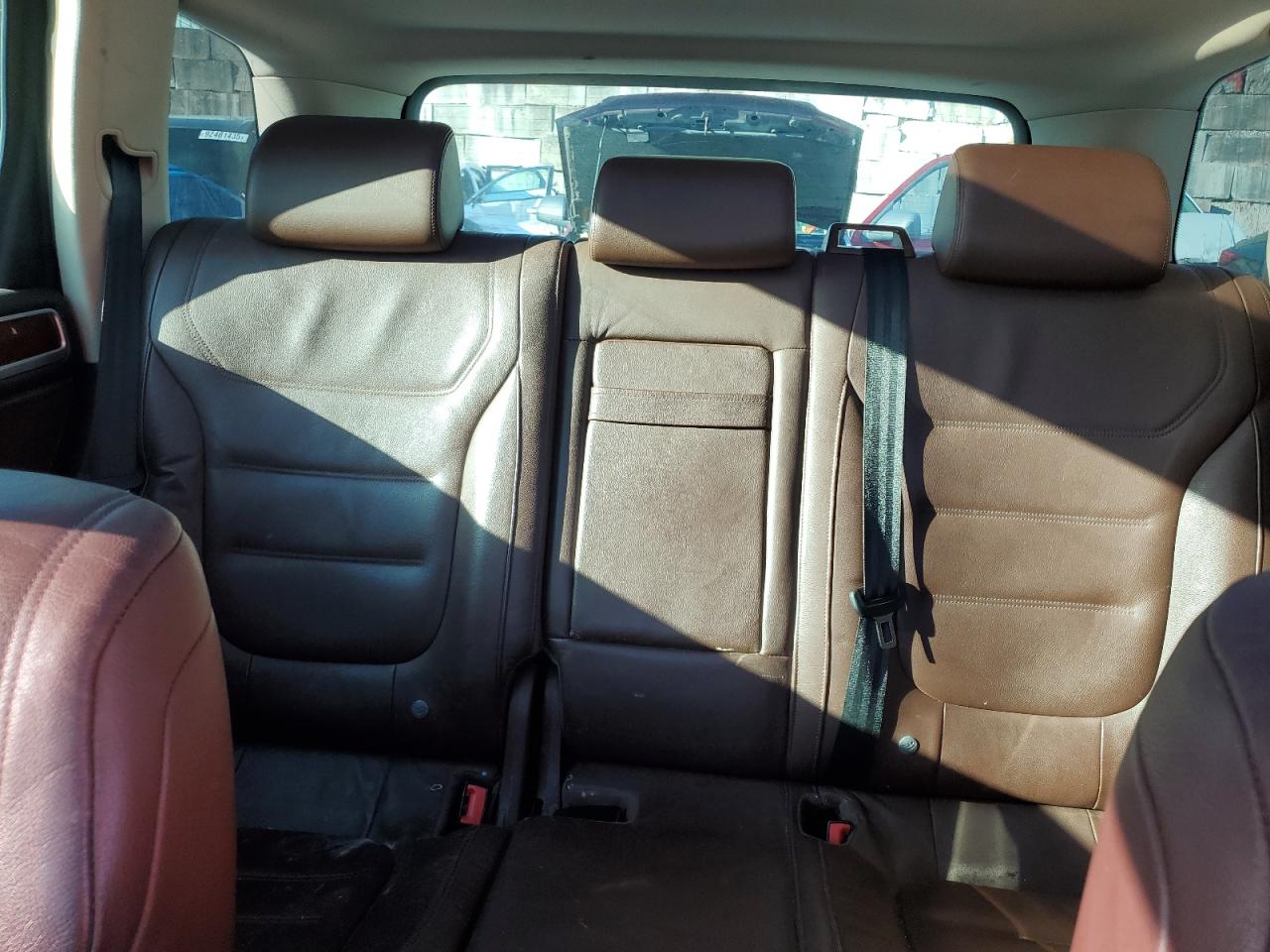 2011 Volkswagen Touareg V6 Tdi VIN: WVGFK9BP5BD001574 Lot: 92603675