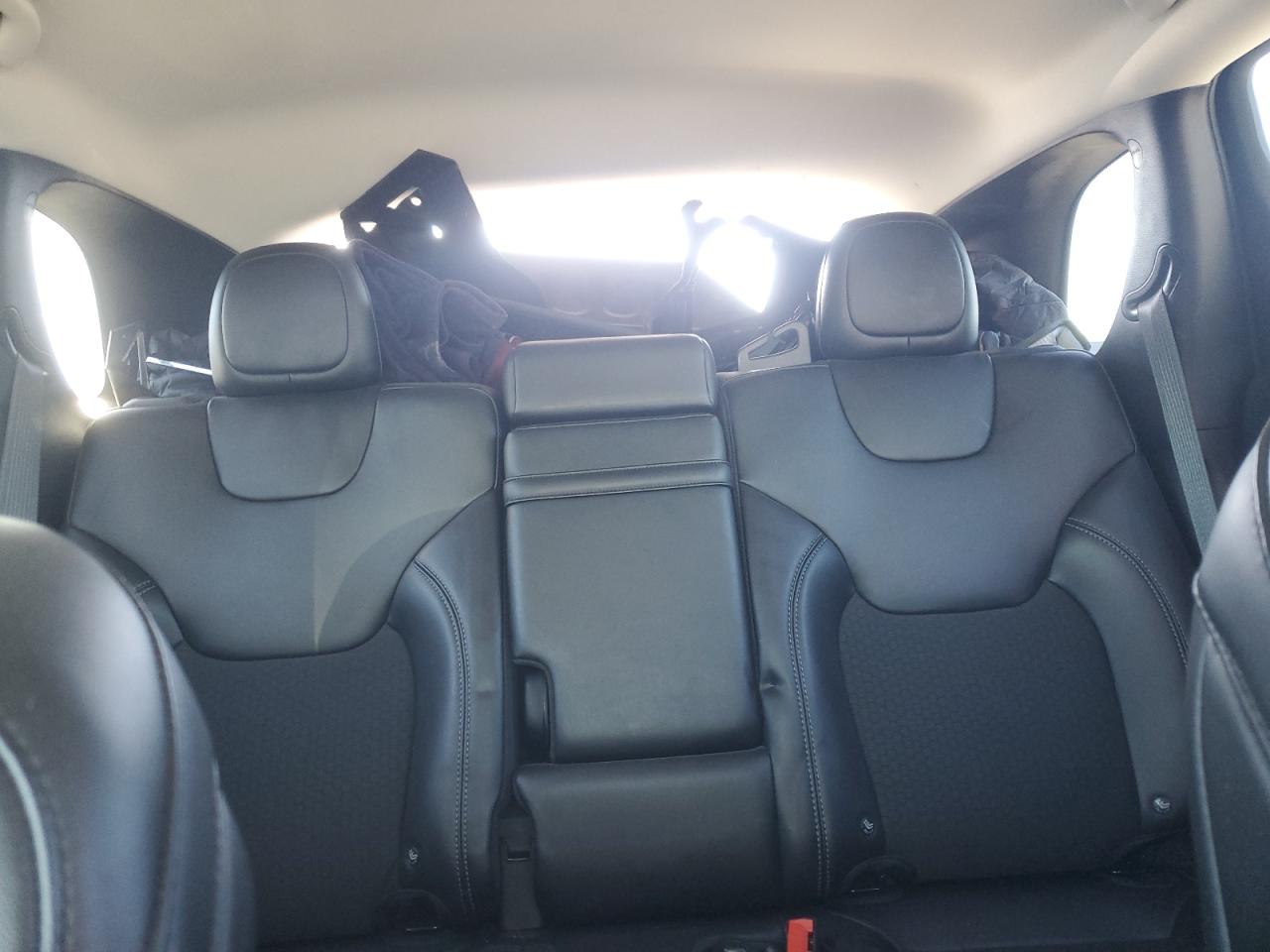 2019 Jeep Cherokee Latitude Plus VIN: 1C4PJMLB6KD211747 Lot: 92059515